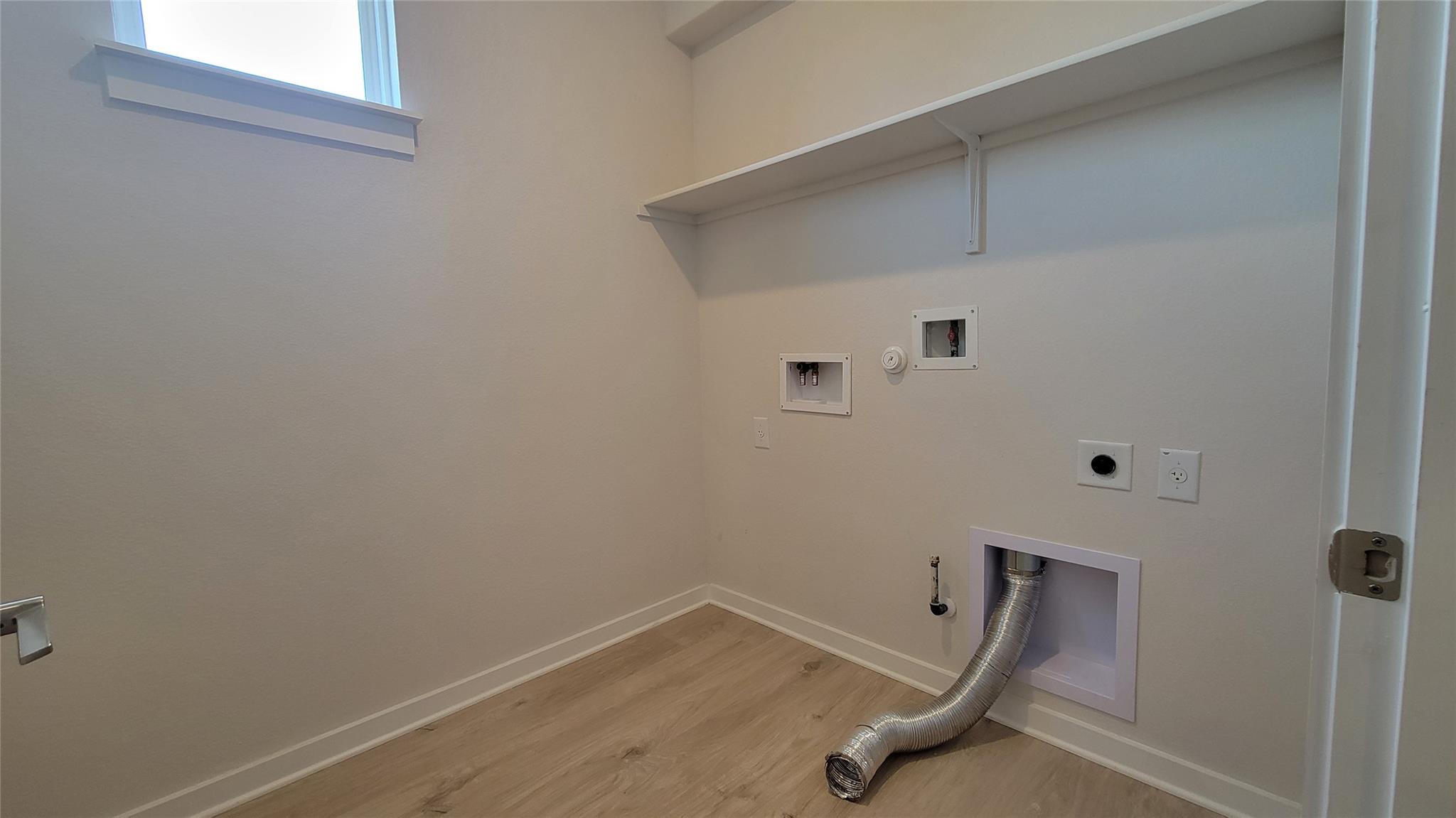 429 Tinto St Property Photo 4