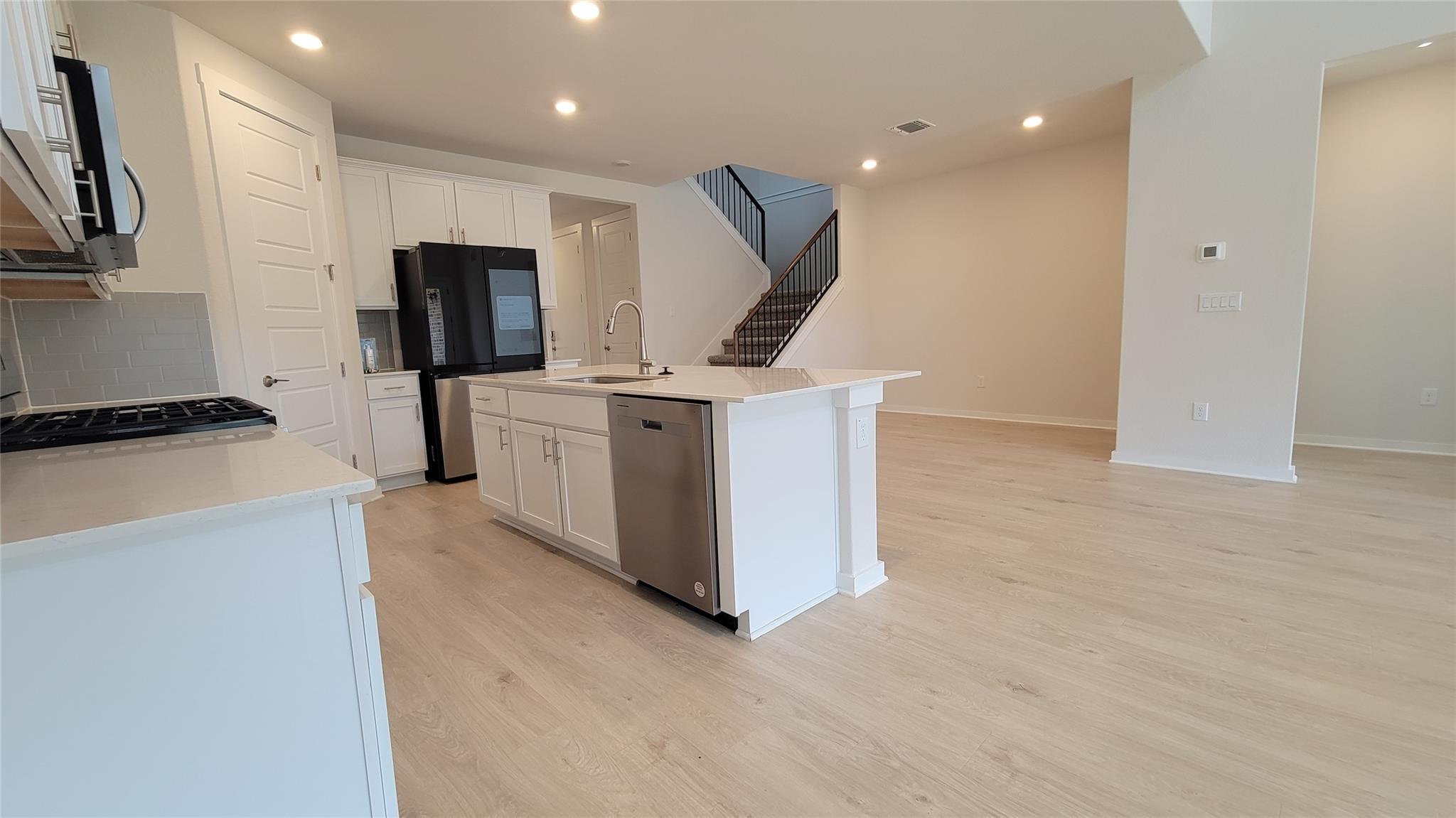 429 Tinto St Property Photo 14