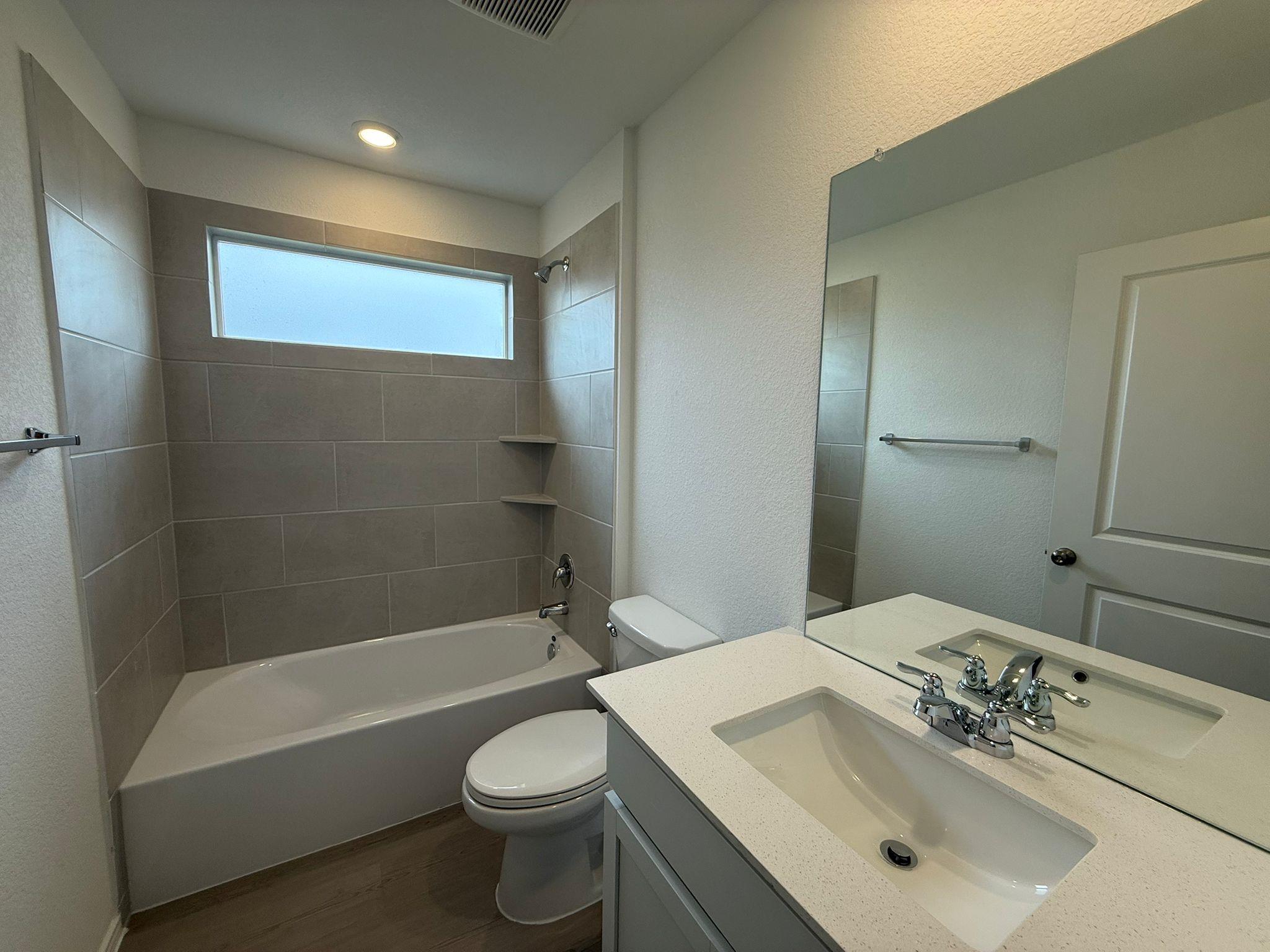 117 Alamito Ave Property Photo 8