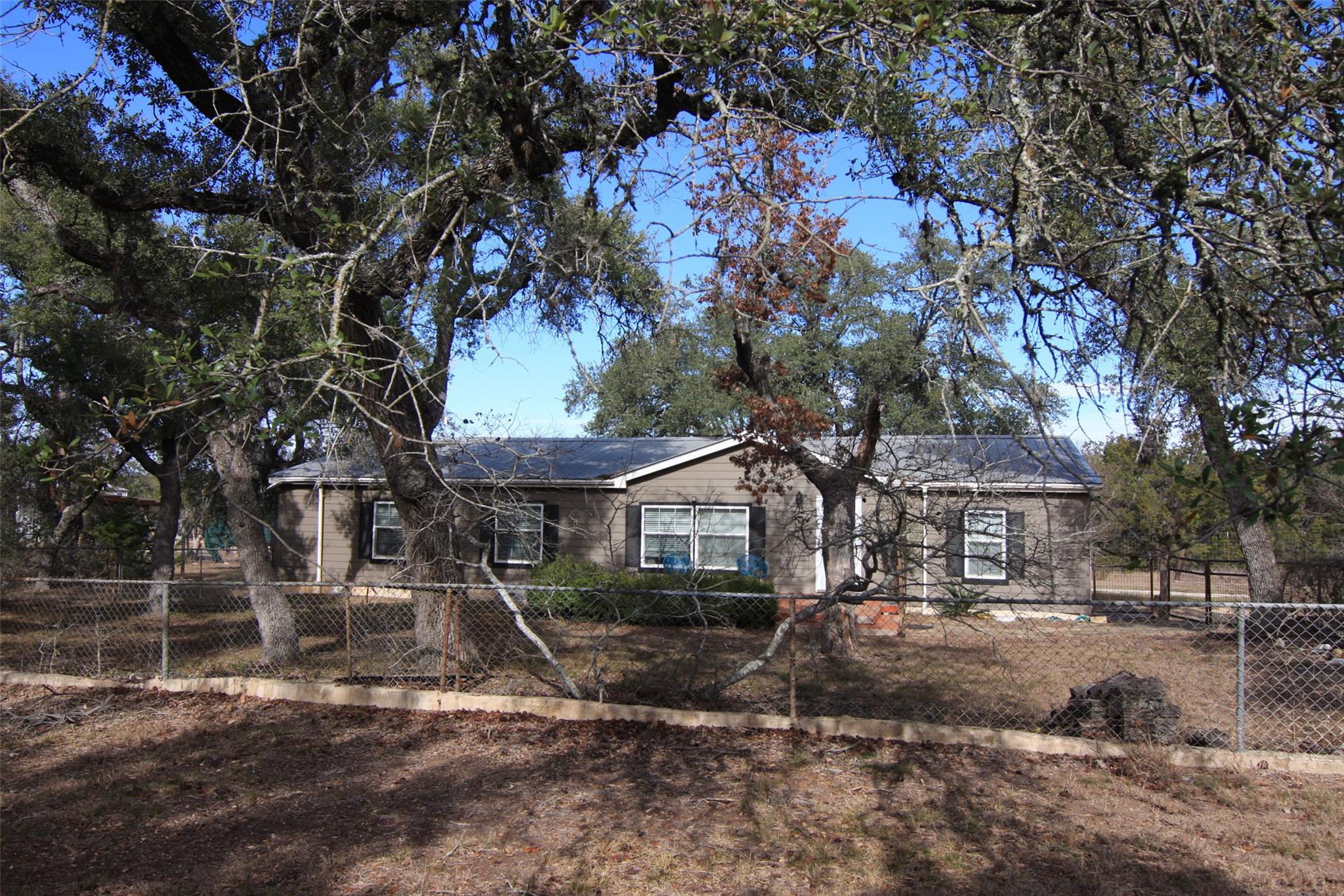 2023 Harmon Hills Rd Property Photo 5