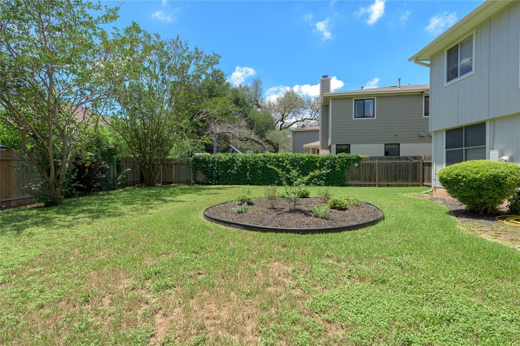 7601 Windrush Dr Property Photo 39