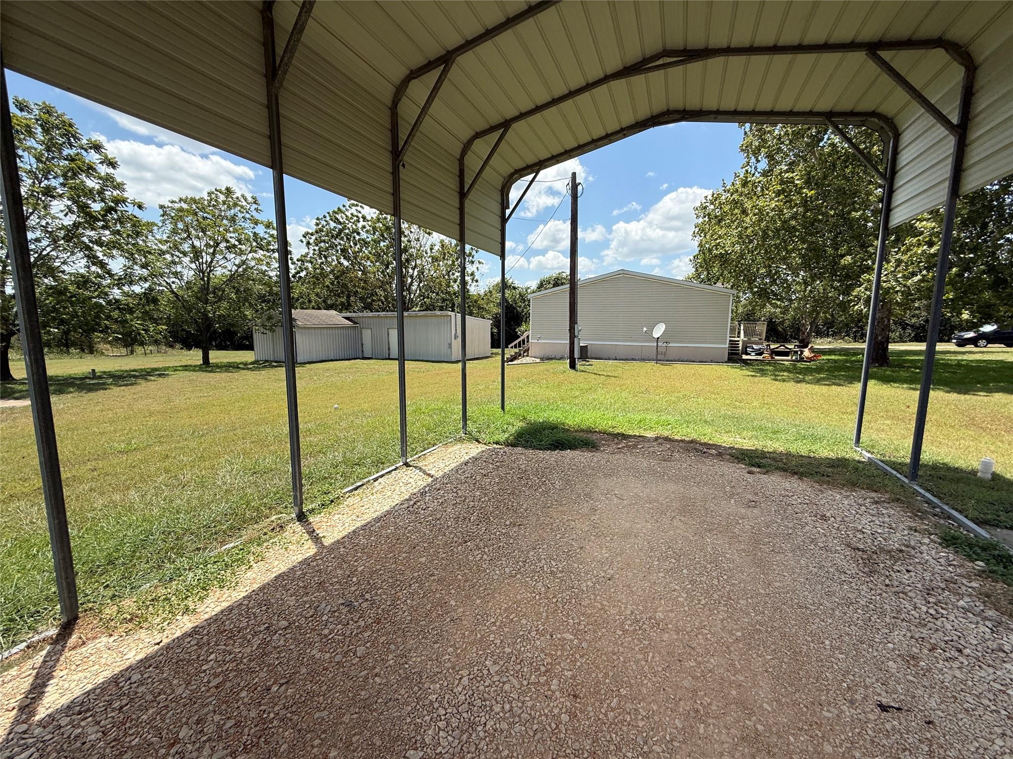 3075 Black Colony Rd Property Photo 2