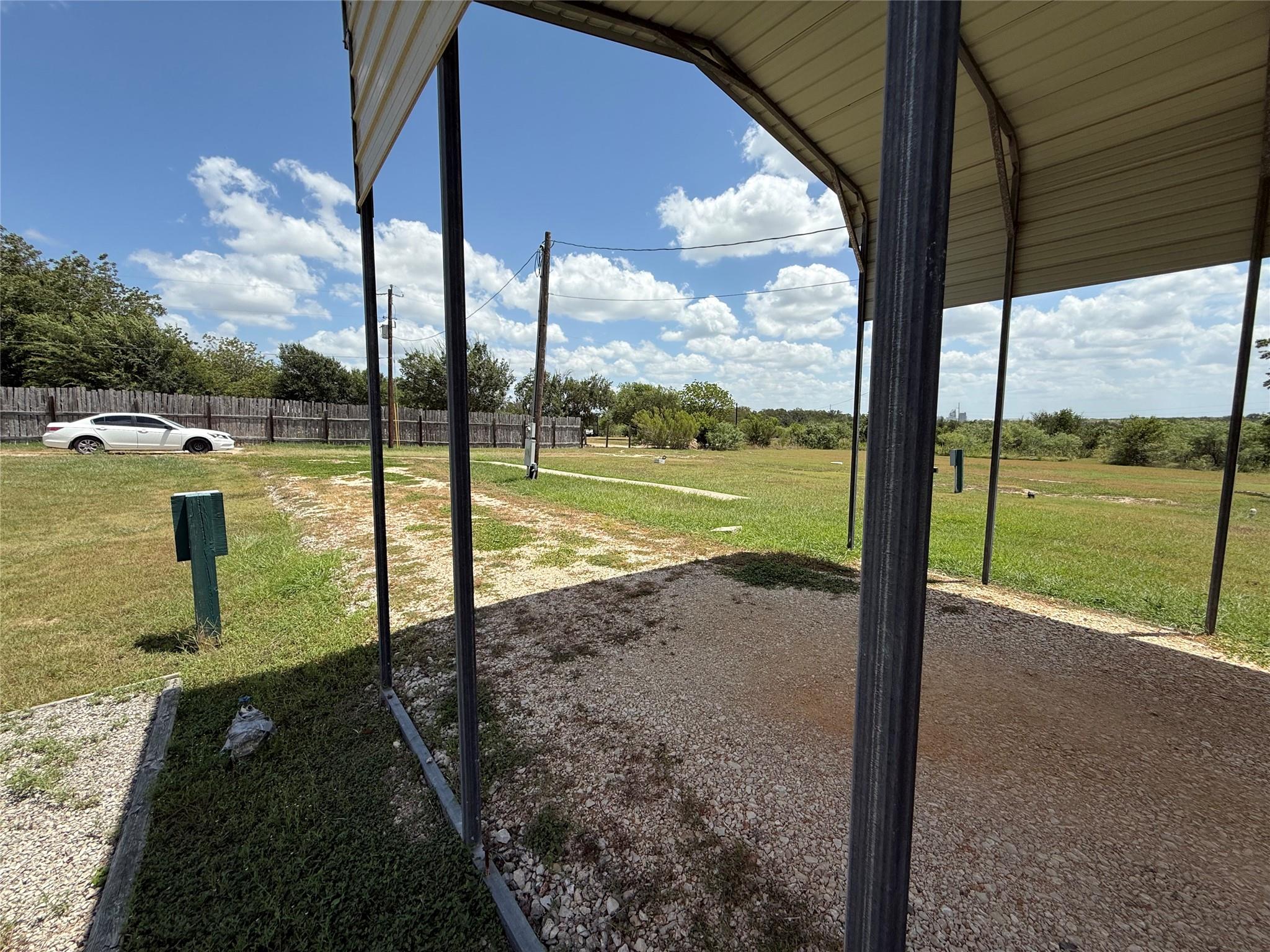 3075 Black Colony Rd Property Photo 3