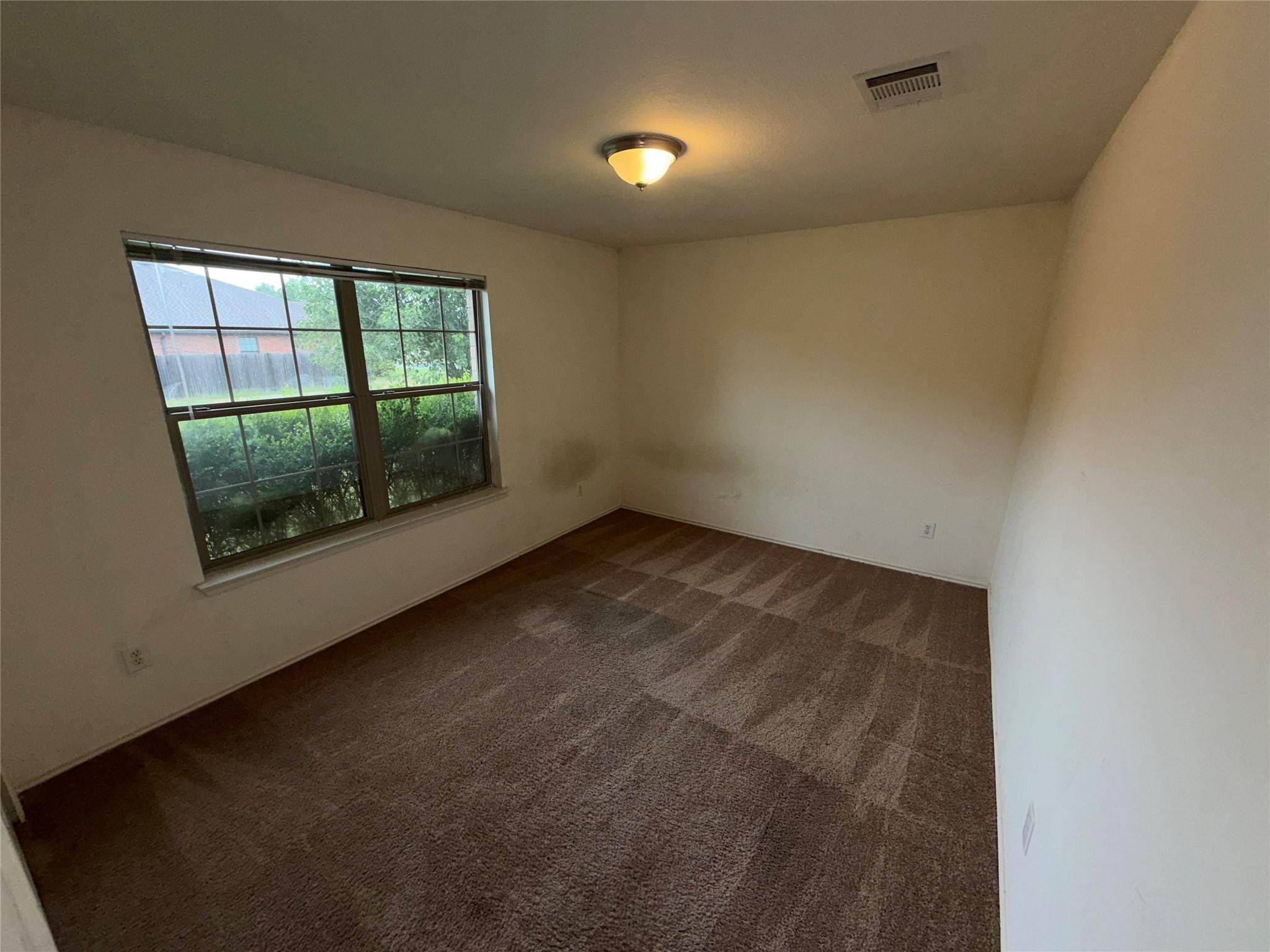 621 Dark Tree Ln Property Photo 6