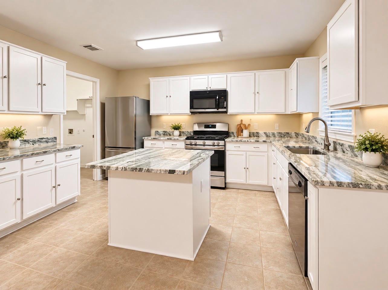 2307 Founder Dr Property Photo 1