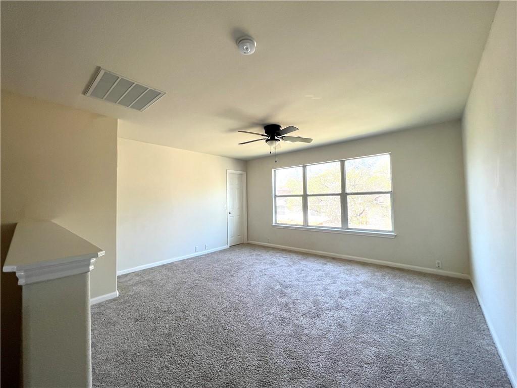 2307 Founder Dr Property Photo 11