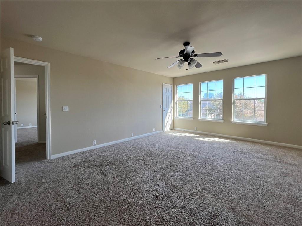 2307 Founder Dr Property Photo 13