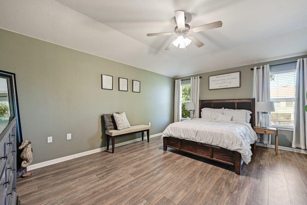 3916 Bronco Bend Loop Property Photo 18