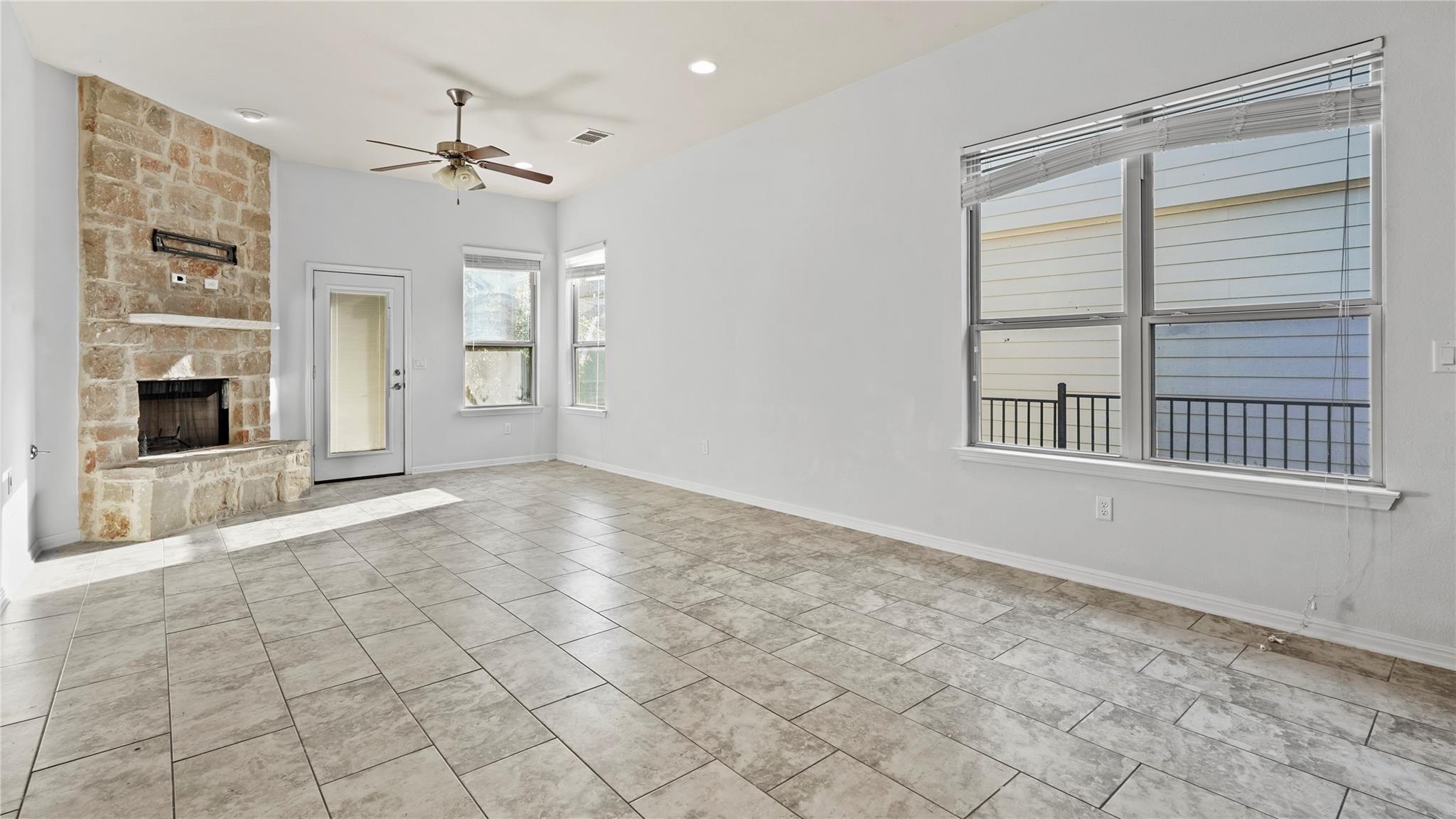 135 Simon None Property Photo 8