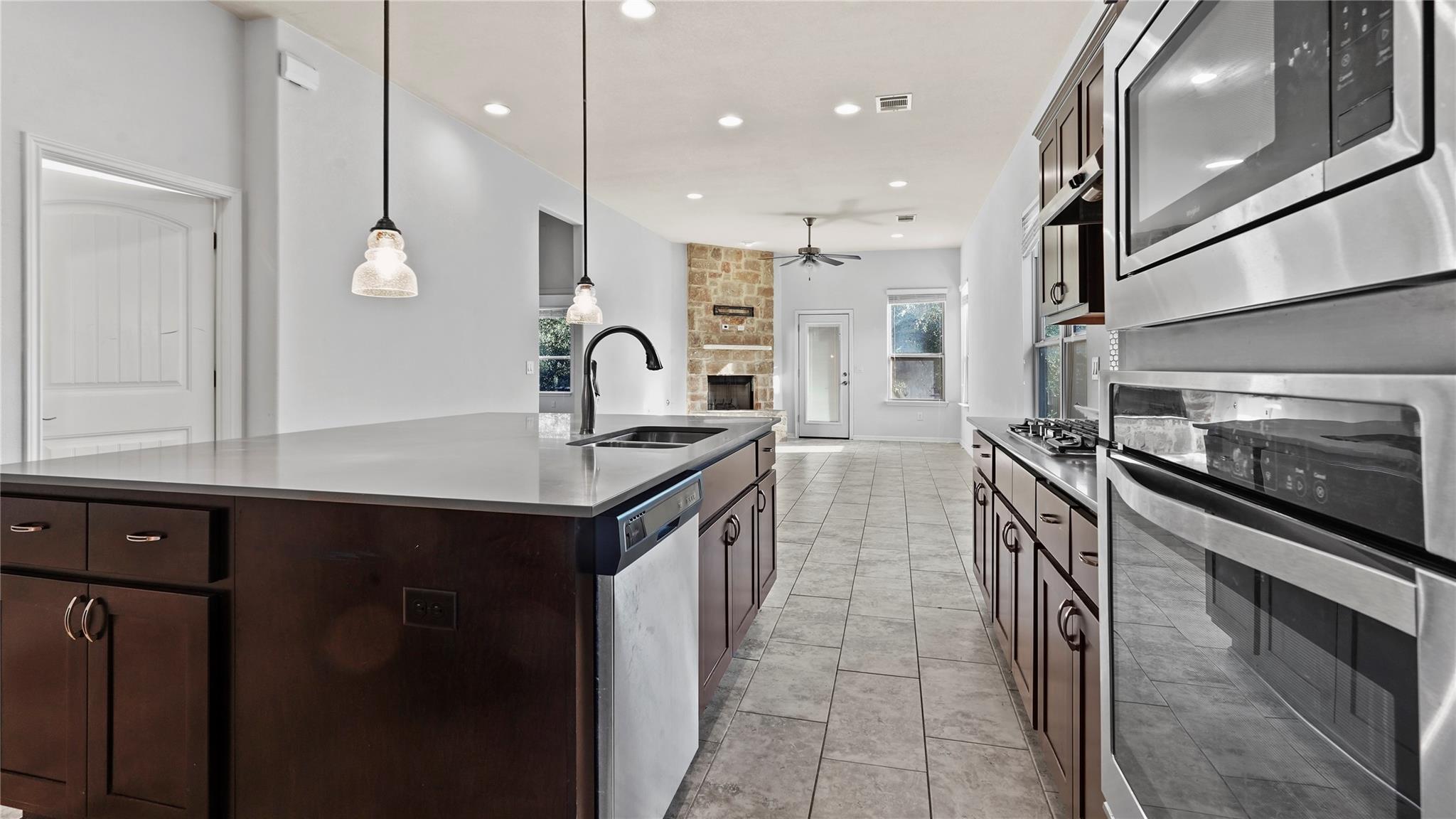 135 Simon None Property Photo 11