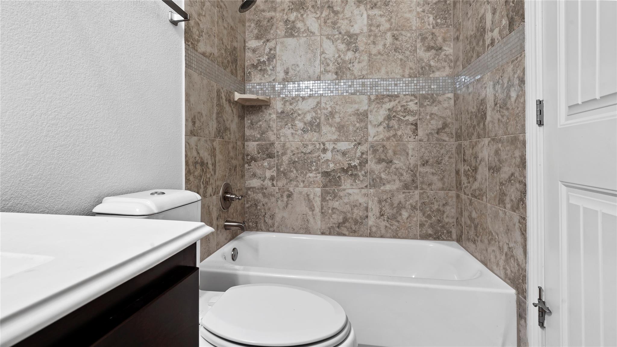 135 Simon None Property Photo 19