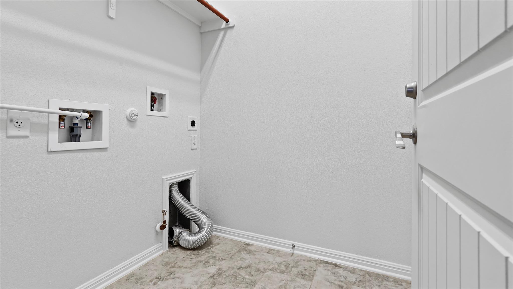 135 Simon None Property Photo 26
