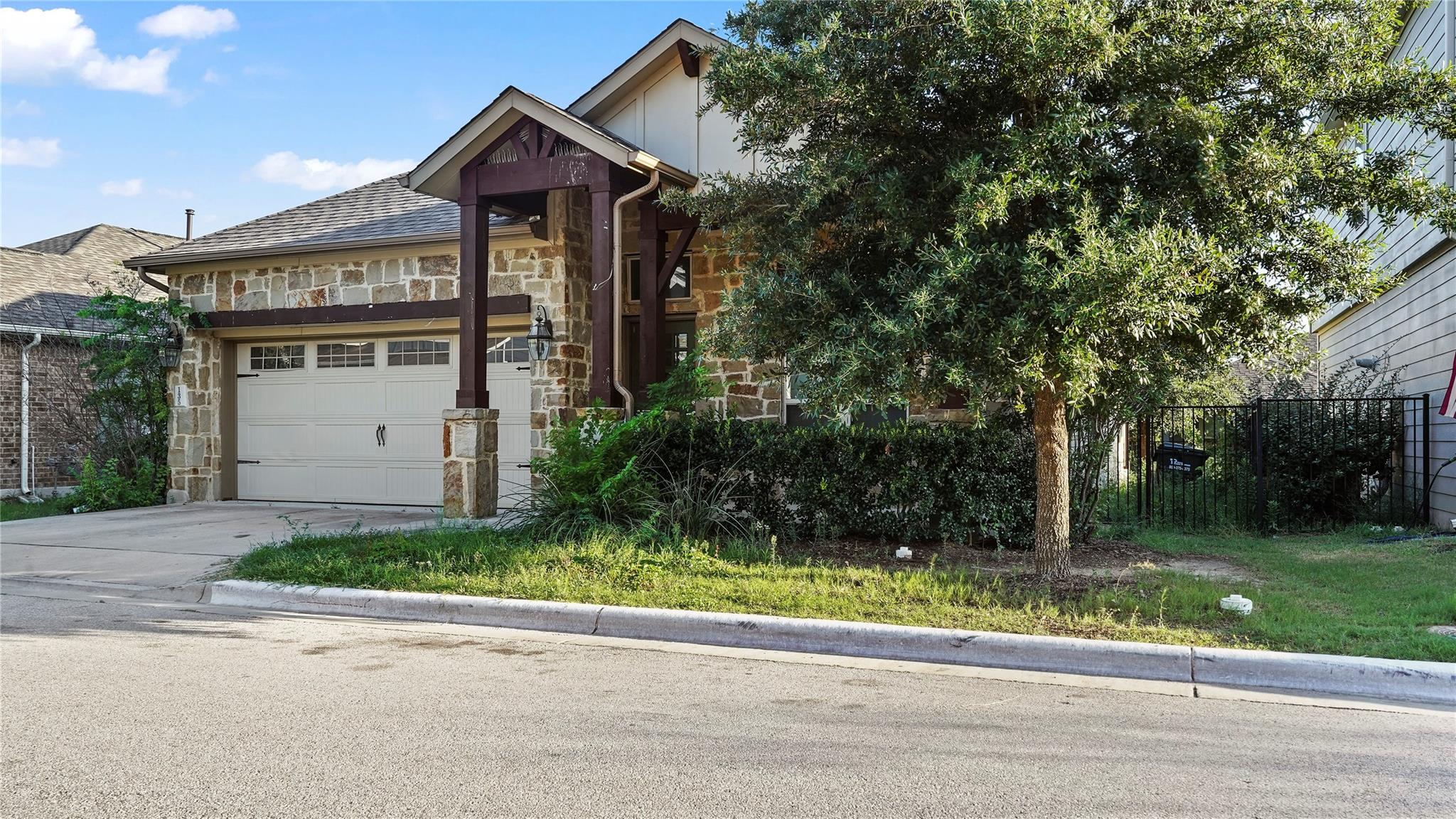 135 Simon None Property Photo 28