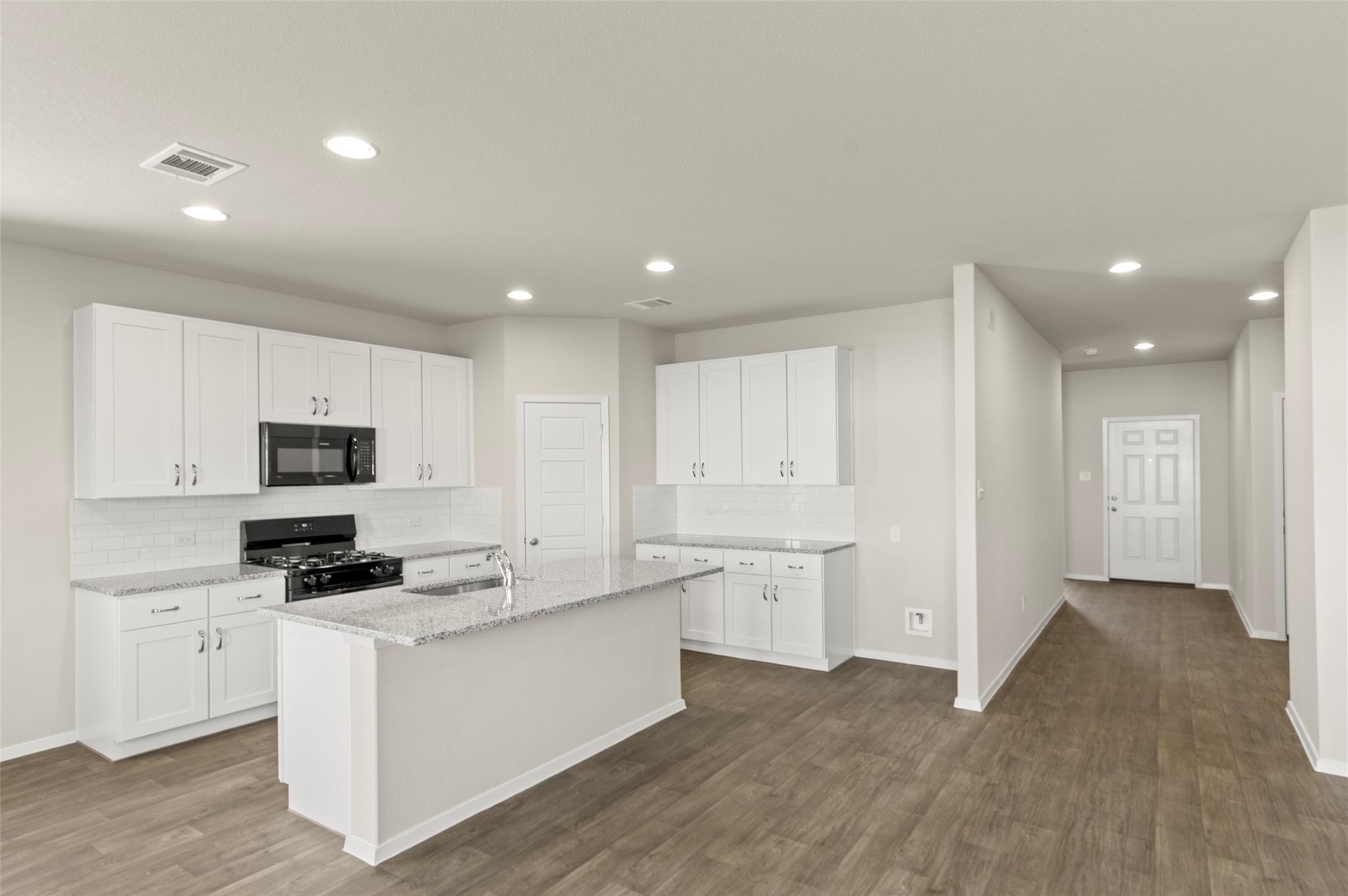 1211 Teychas Dr Property Photo 3