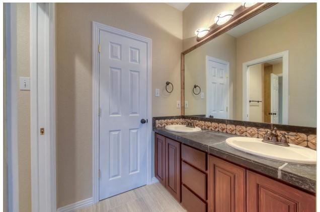 15105 N Flamingo Dr Property Photo 10