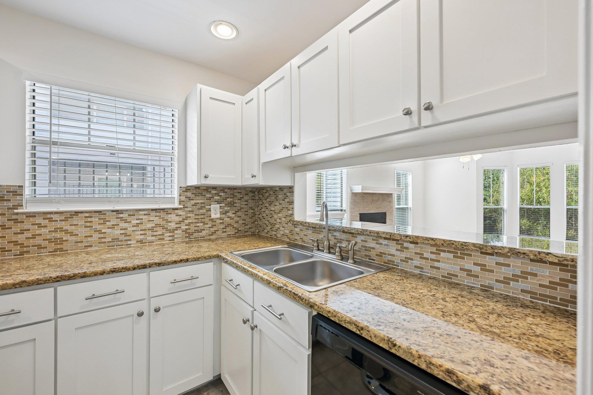 2520 Quarry Rd #202 Property Photo 17