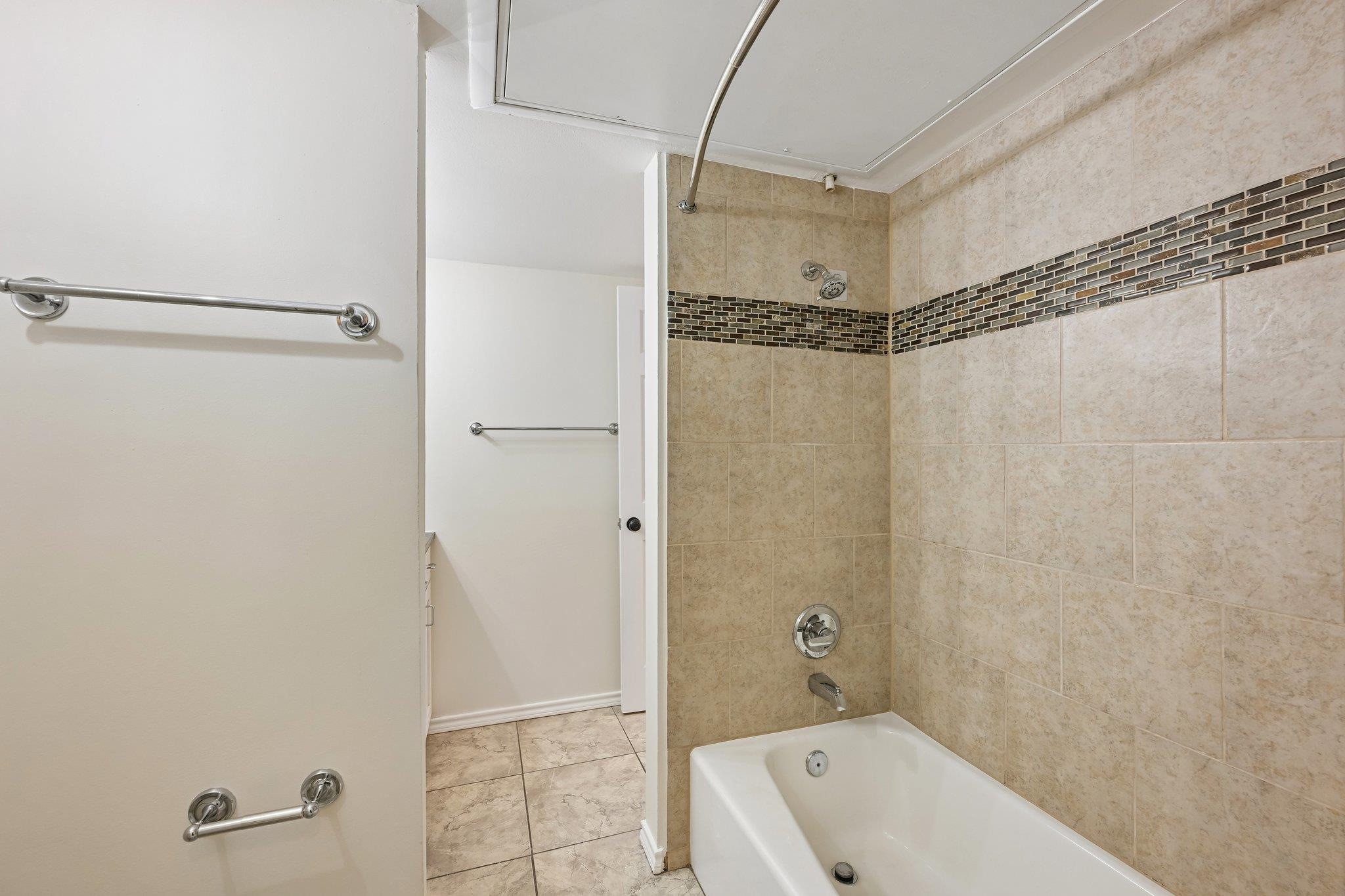 2520 Quarry Rd #202 Property Photo 29