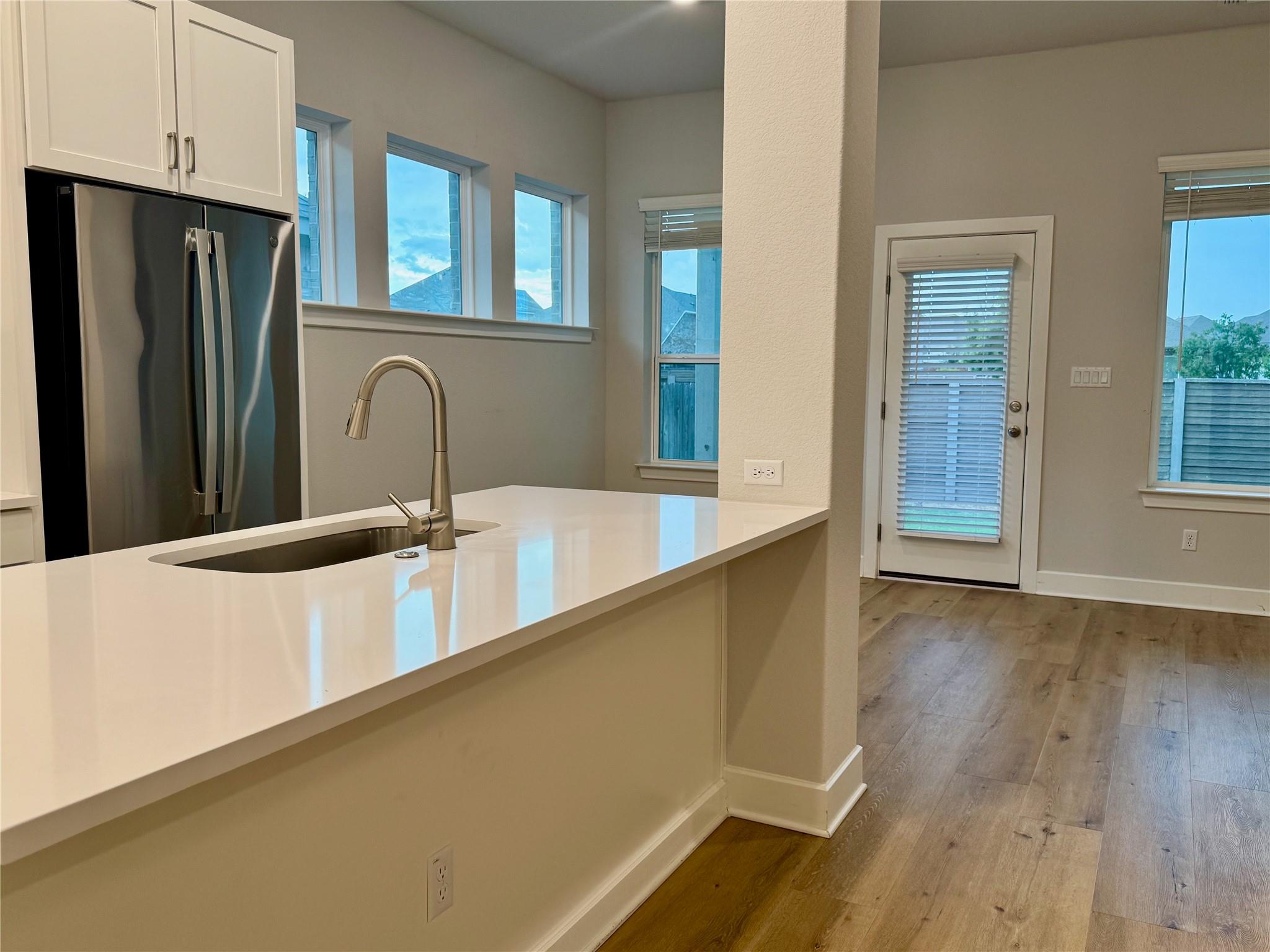 509 Three Feathers Ct Property Photo 4