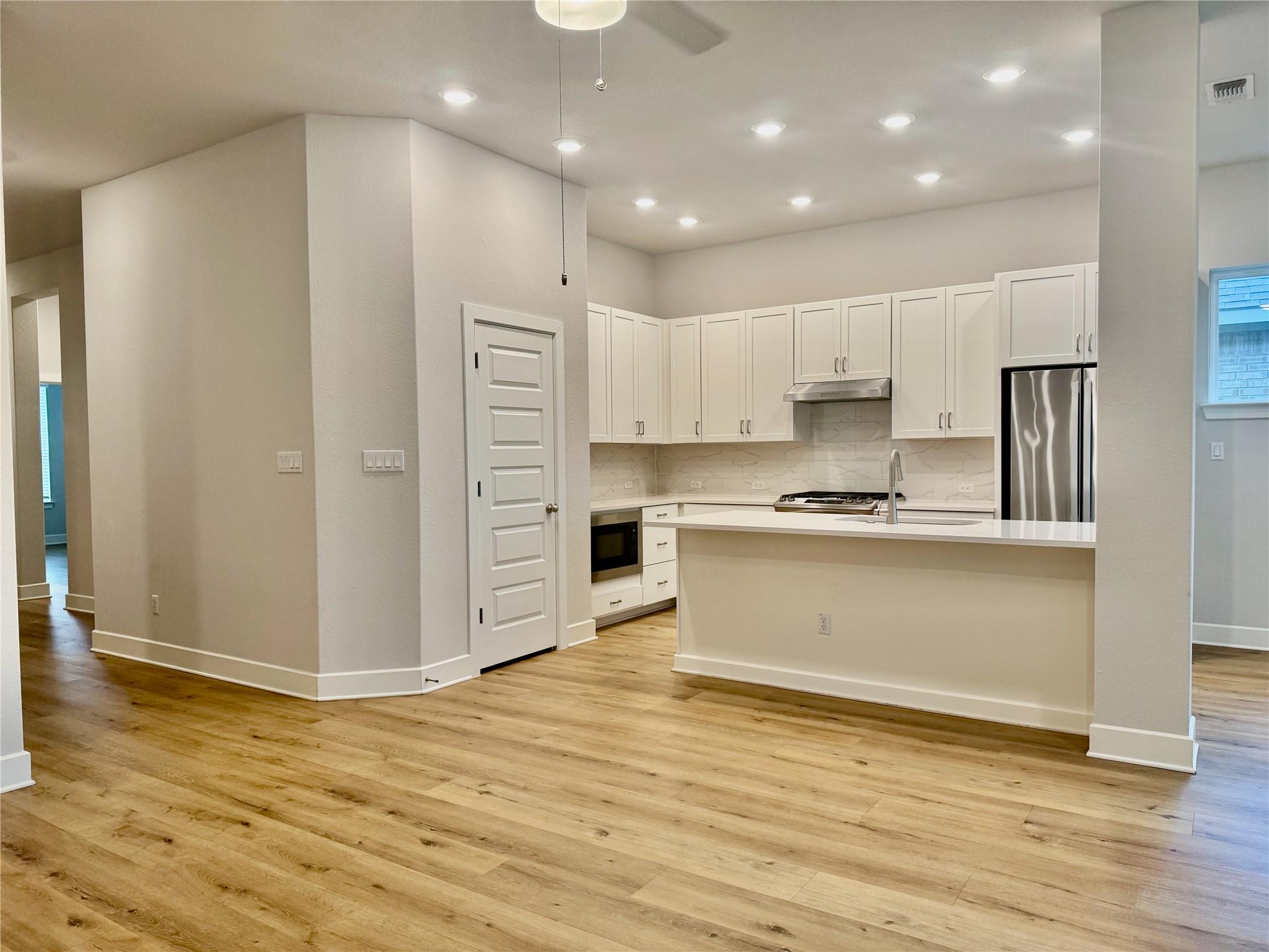 509 Three Feathers Ct Property Photo 15