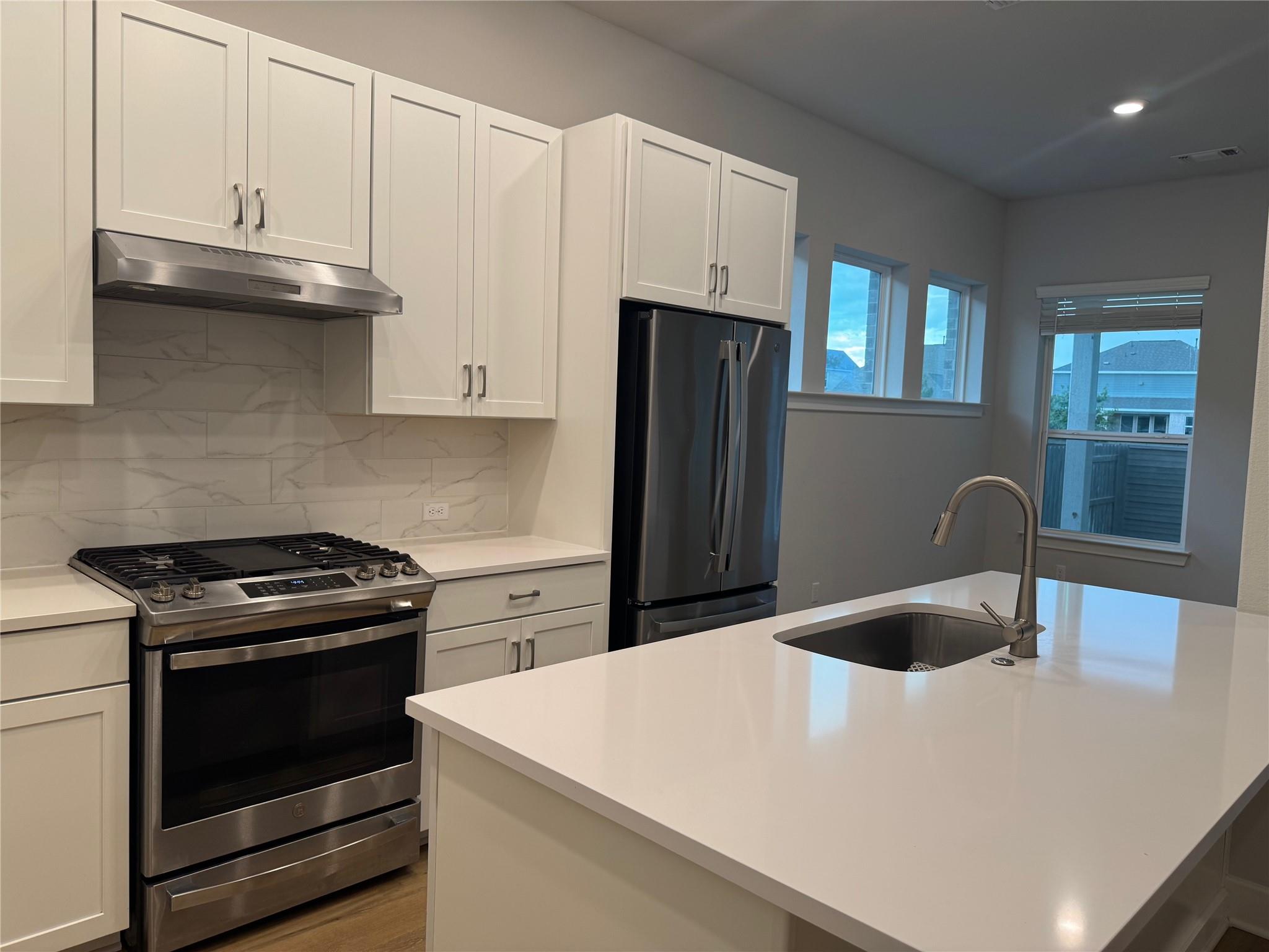 509 Three Feathers Ct Property Photo 24