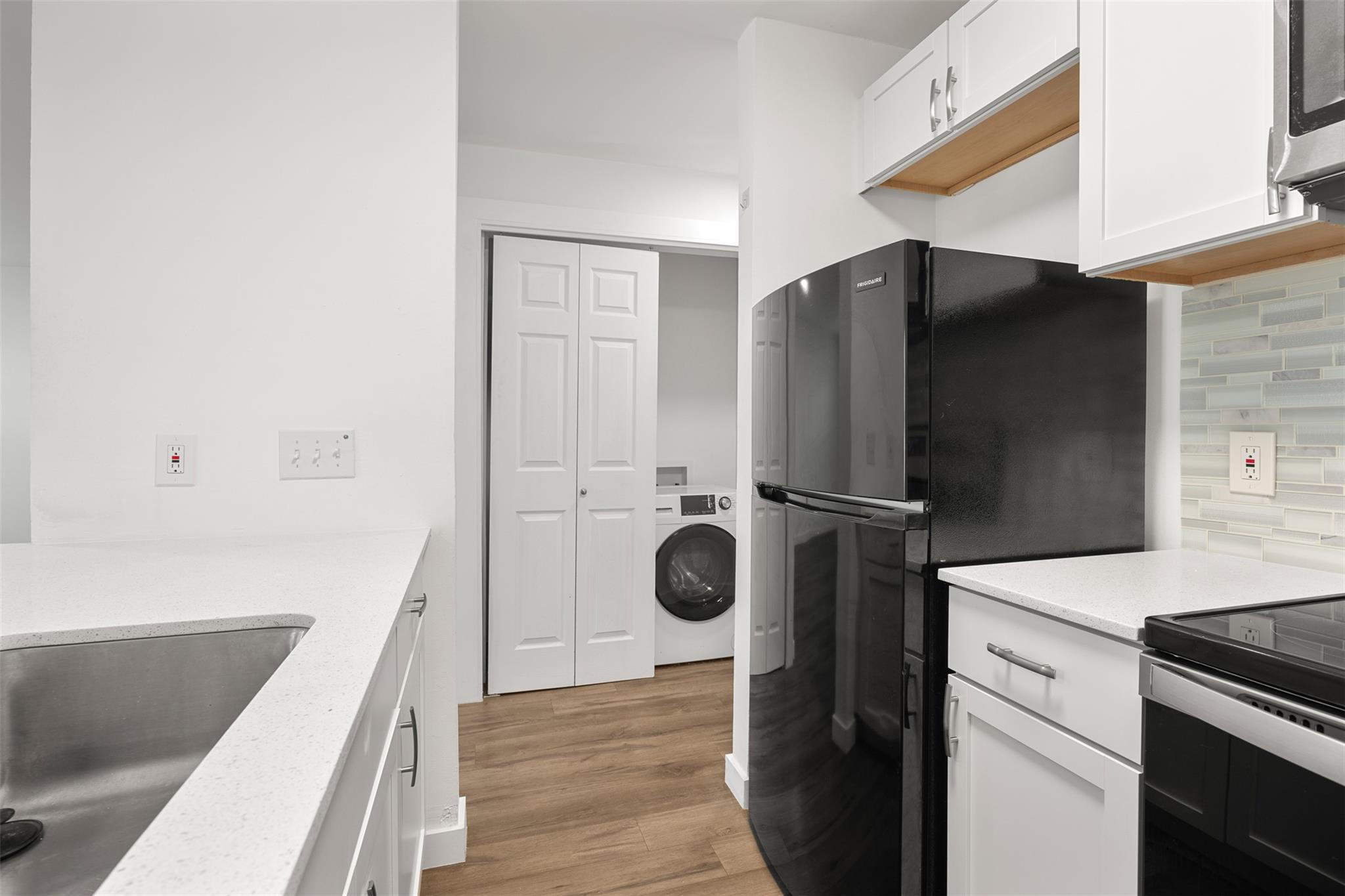 6409 Burns St #106 Property Photo 7