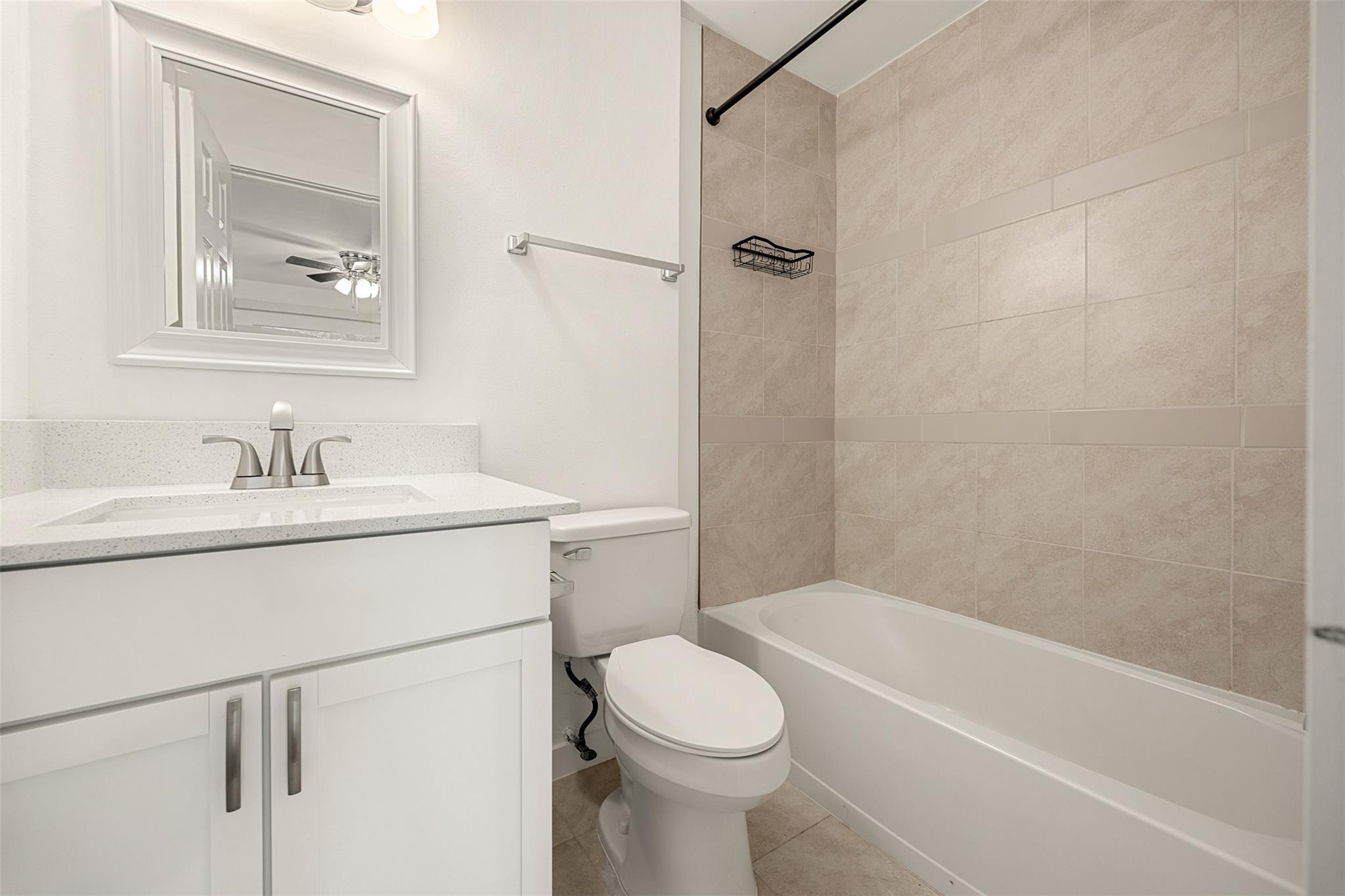 6409 Burns St #106 Property Photo 10