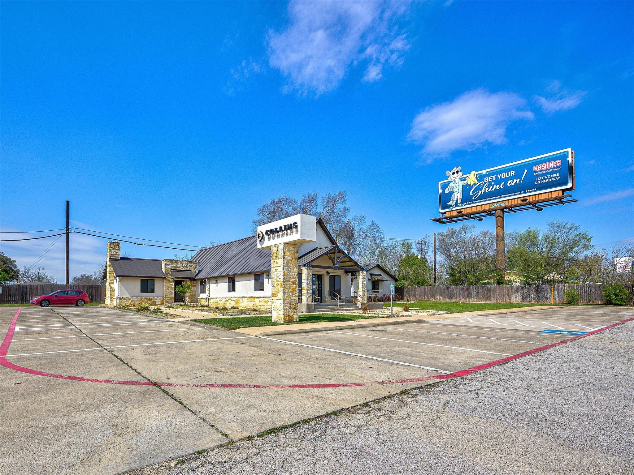 311 S Highway 183 Highway Property Photo