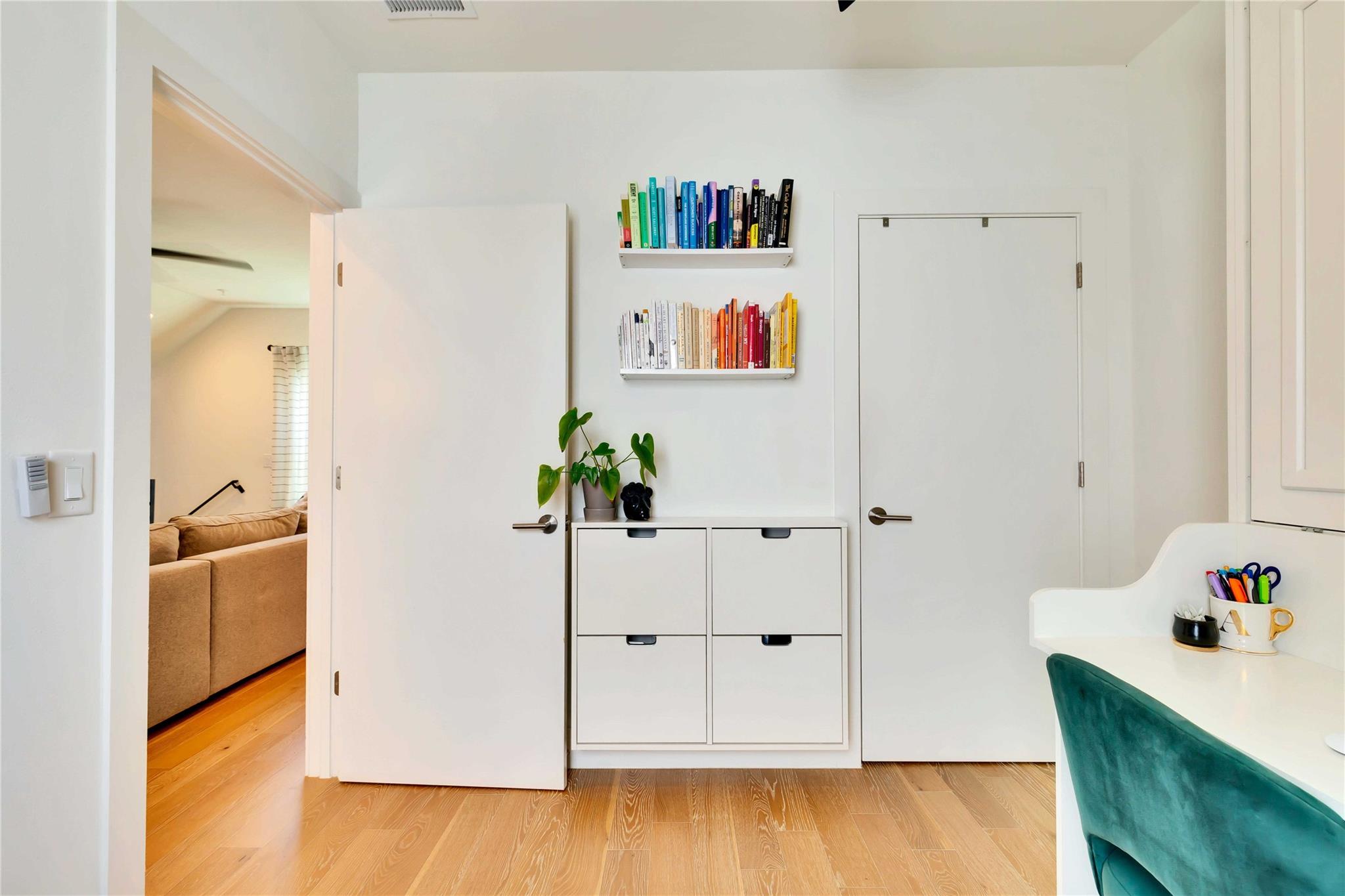 1128 Chicon St #201 Property Photo 11