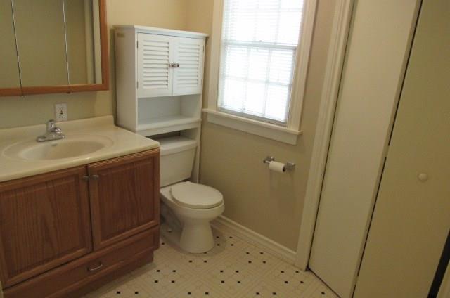 3511 Windsor Rd #b Property Photo 8