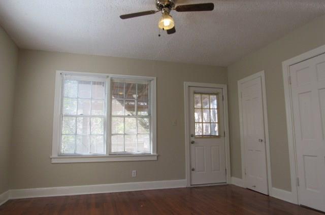 3511 Windsor Rd #b Property Photo 9