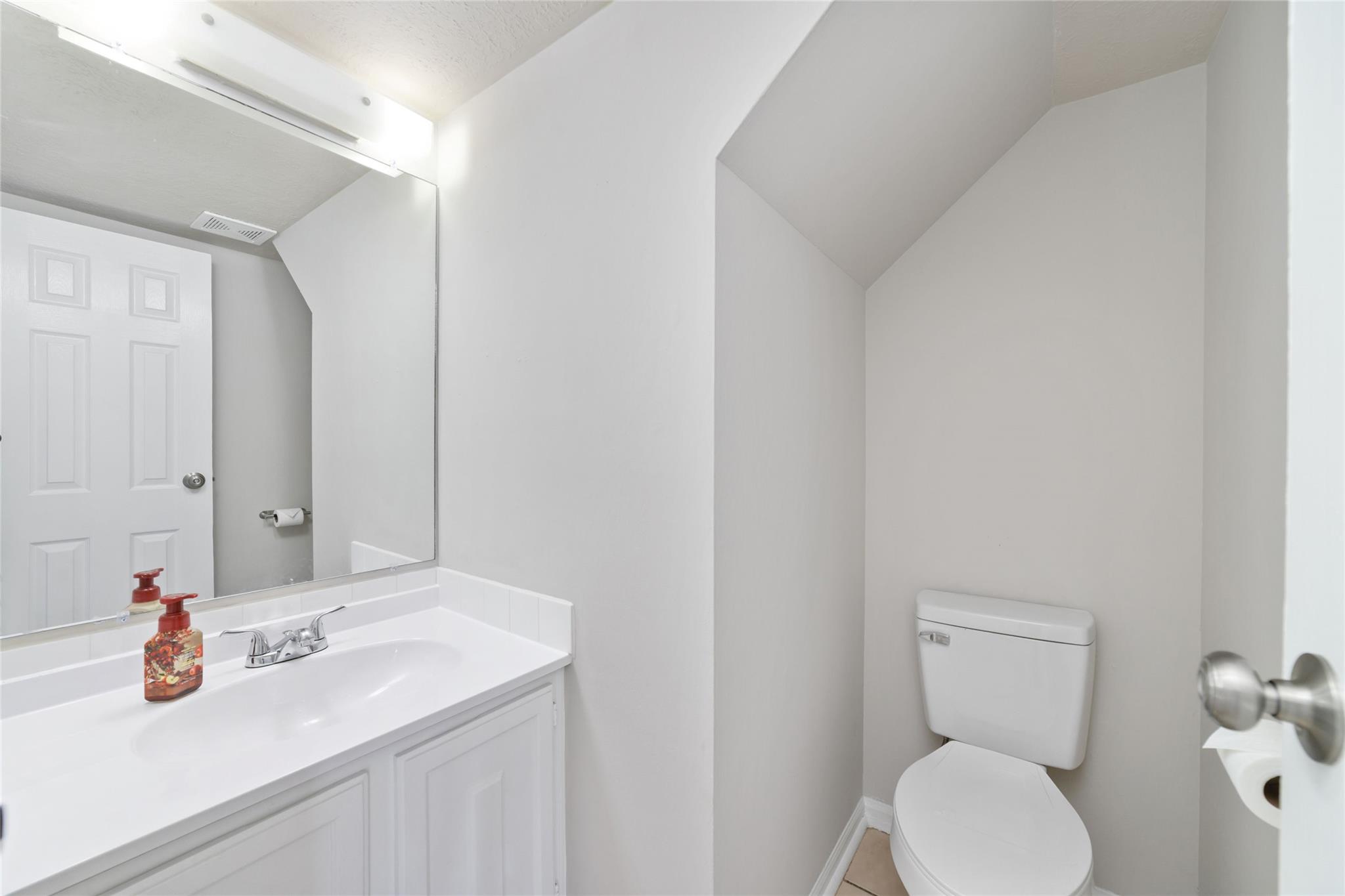 8406 Pine Falls Dr Property Photo 16