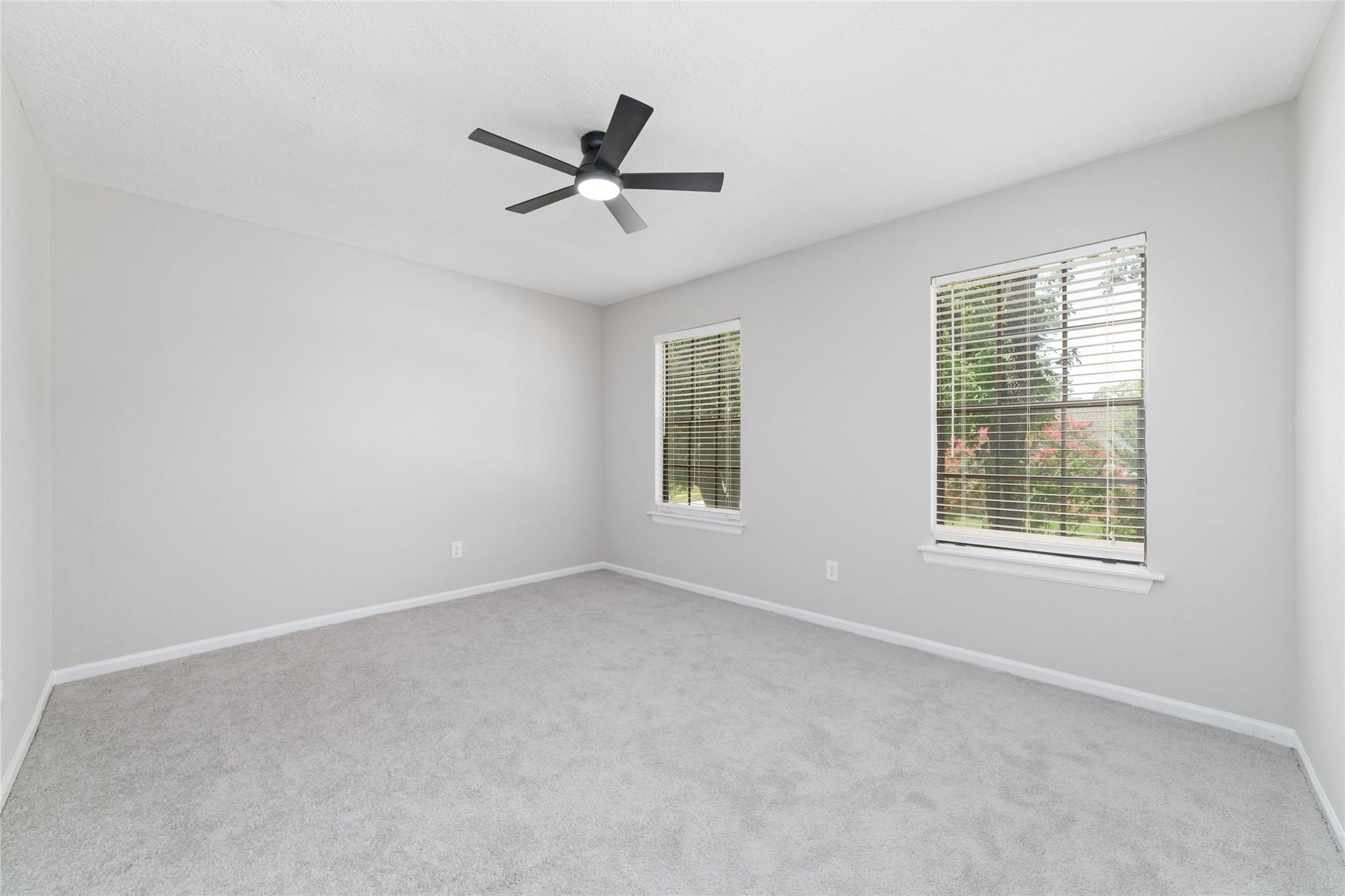 8406 Pine Falls Dr Property Photo 25