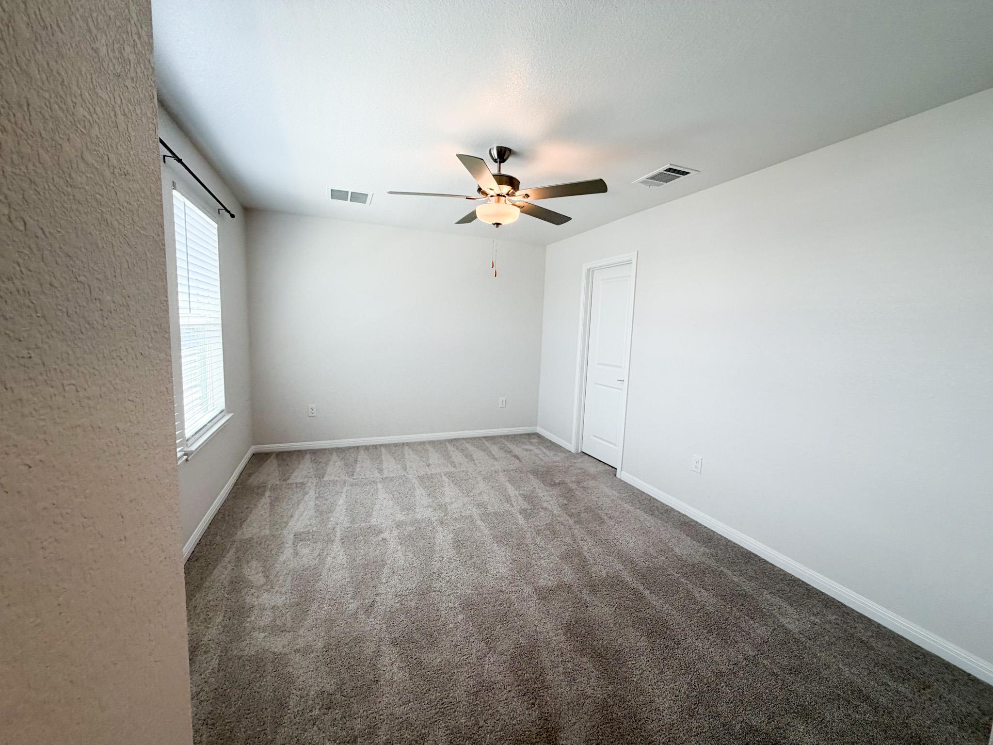 5904 Jennifer Pasture Path Property Photo 9