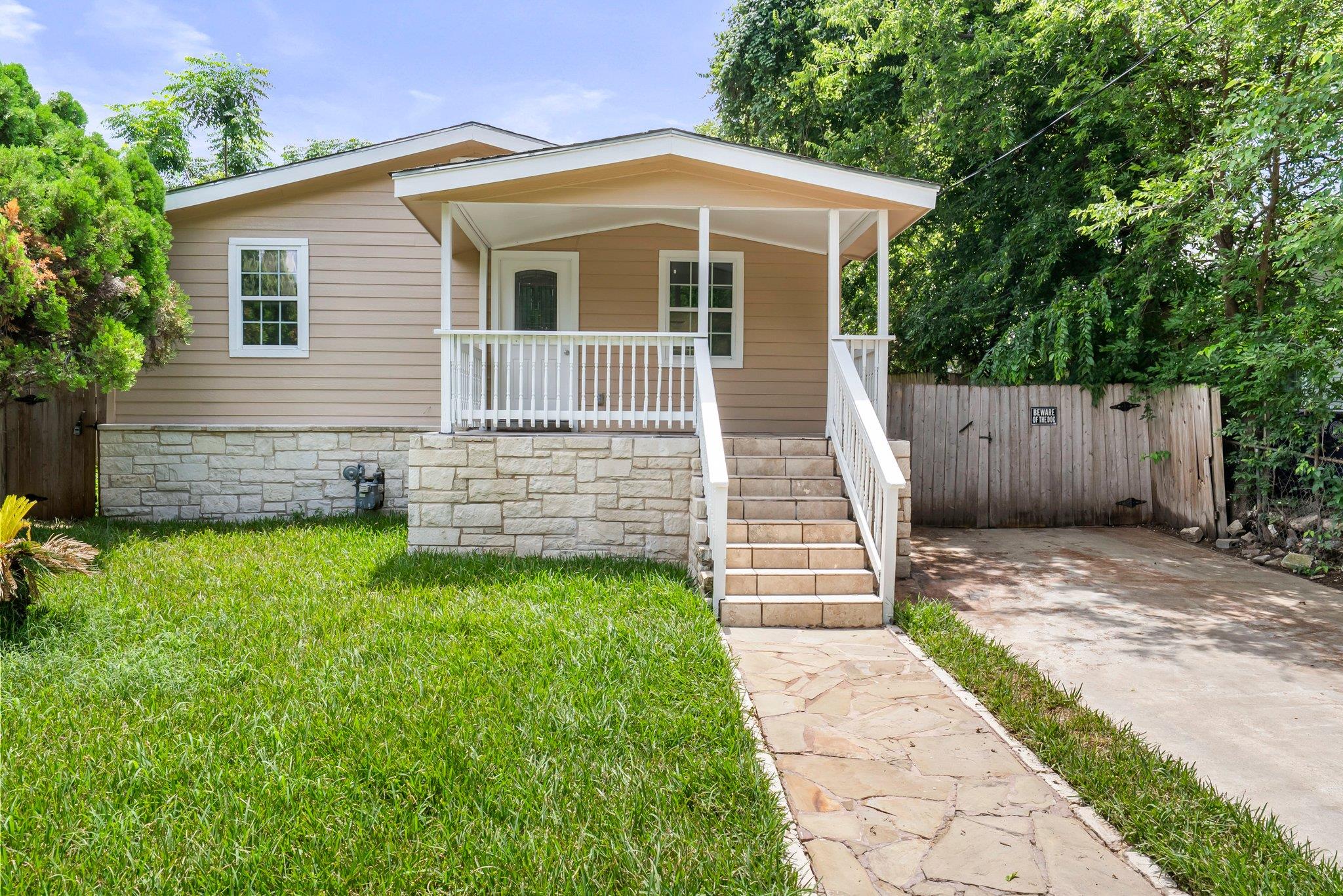 7309 Blessing Ave Property Photo 1