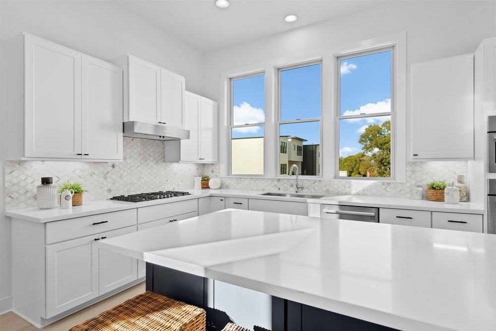 5001 Childers Path Property Photo 15