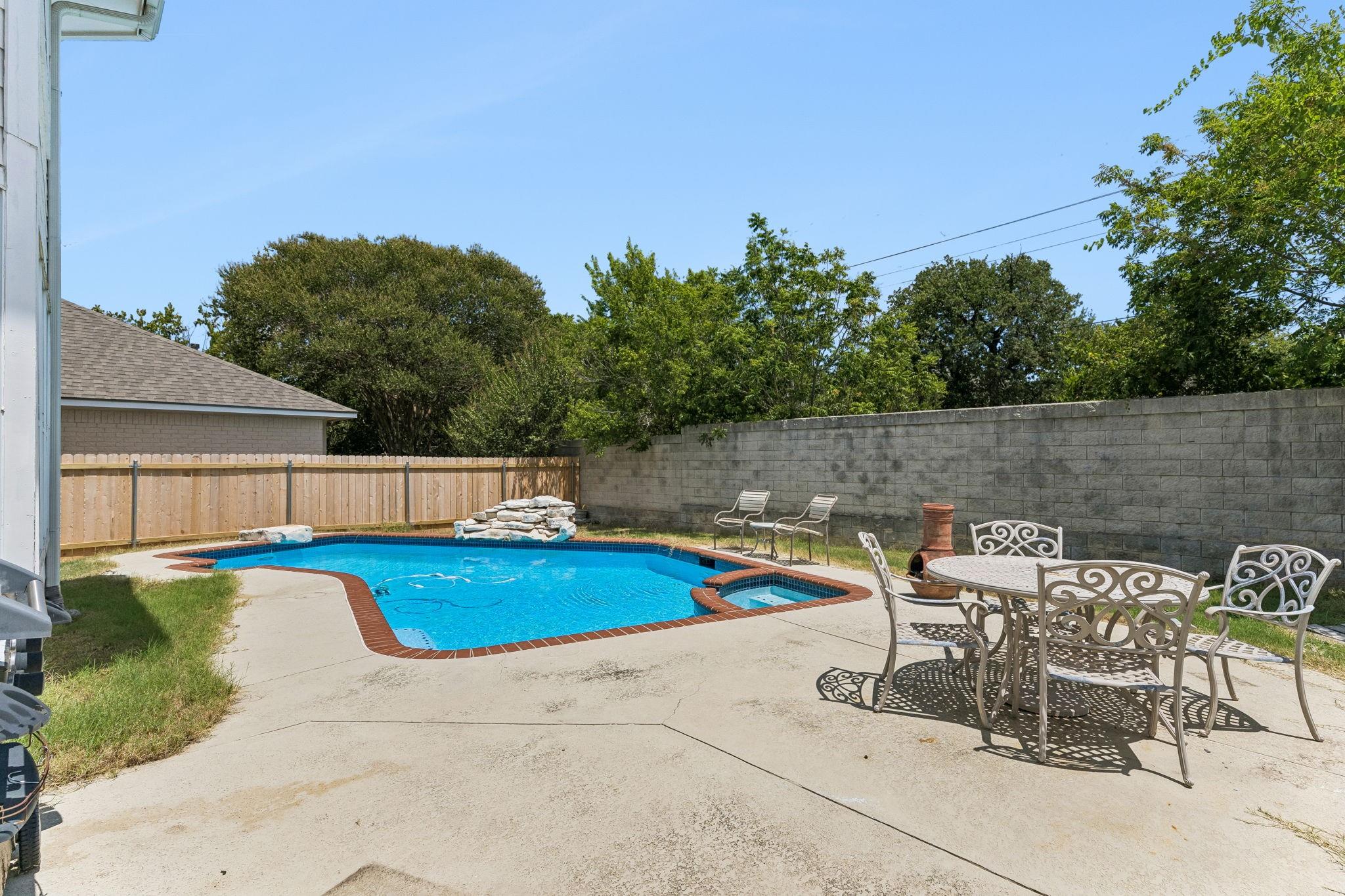 2404 Kristen Ln Property Photo 31