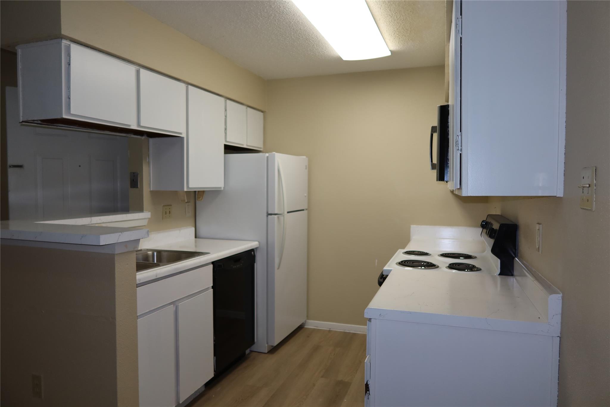 114 E 31st St #106 Property Photo 11