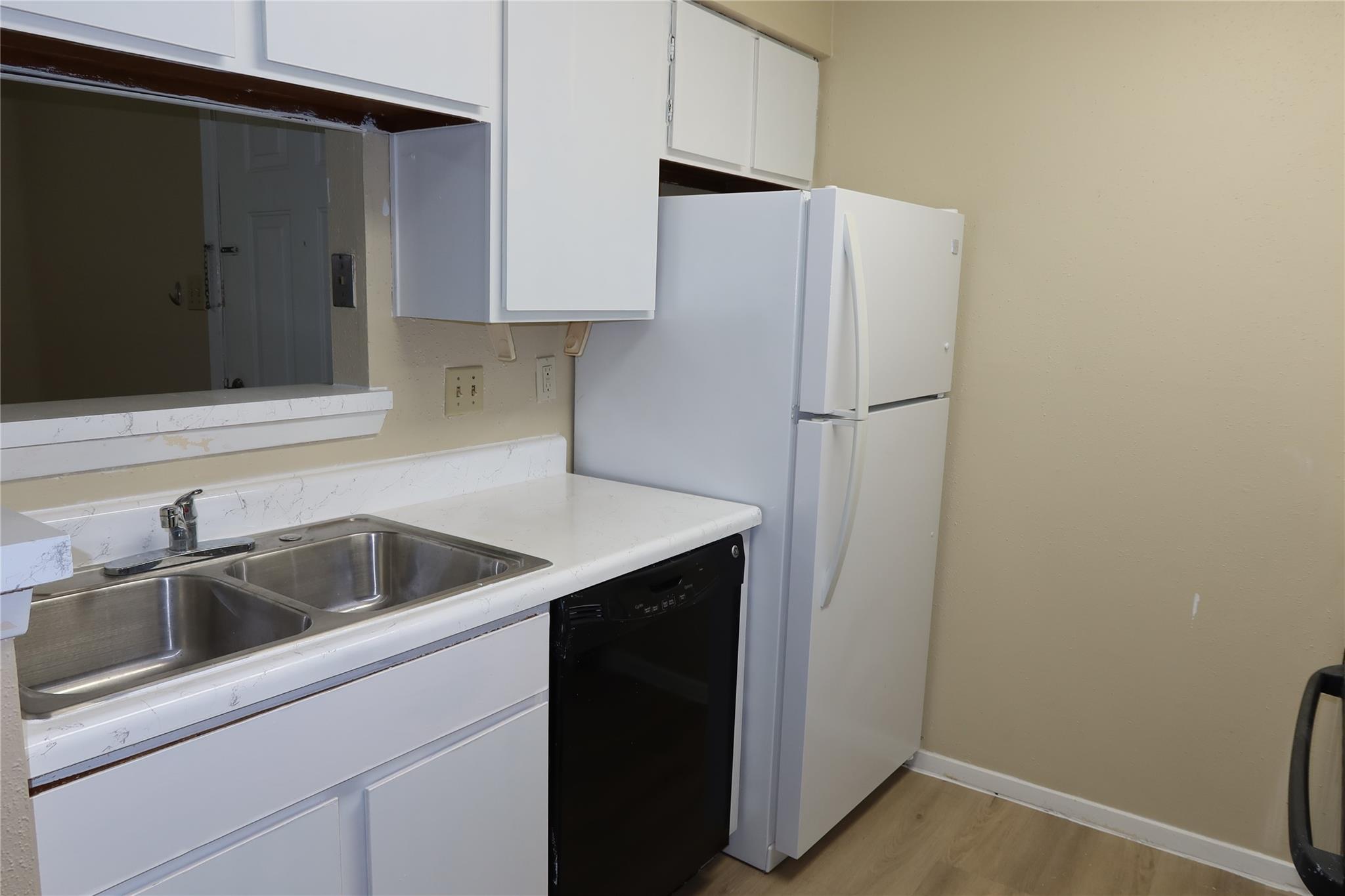 114 E 31st St #106 Property Photo 12