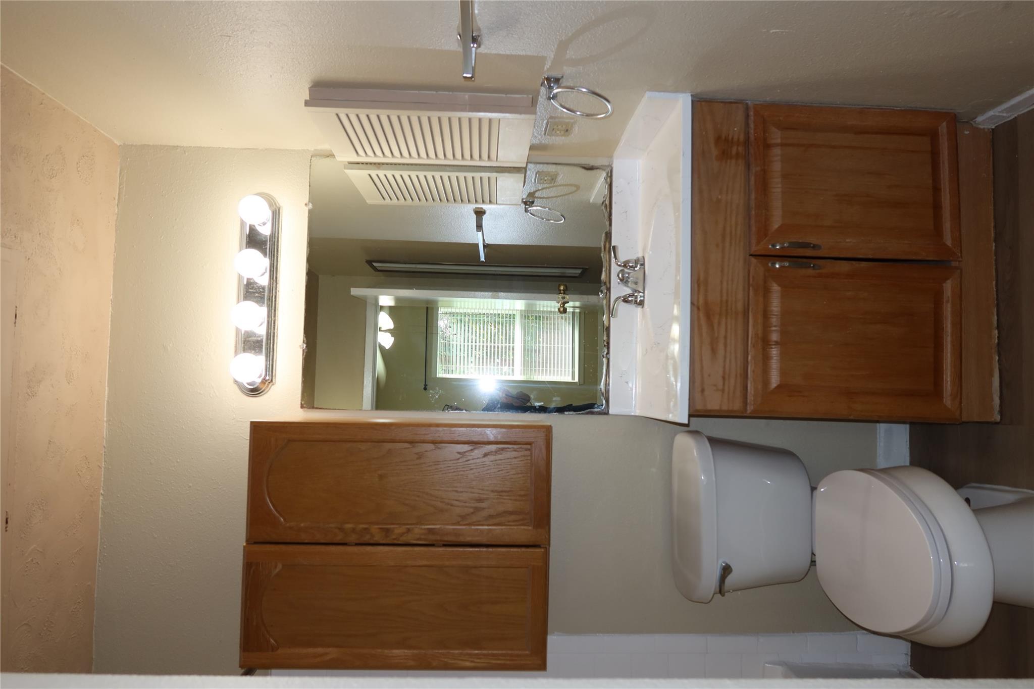 114 E 31st St #106 Property Photo 17
