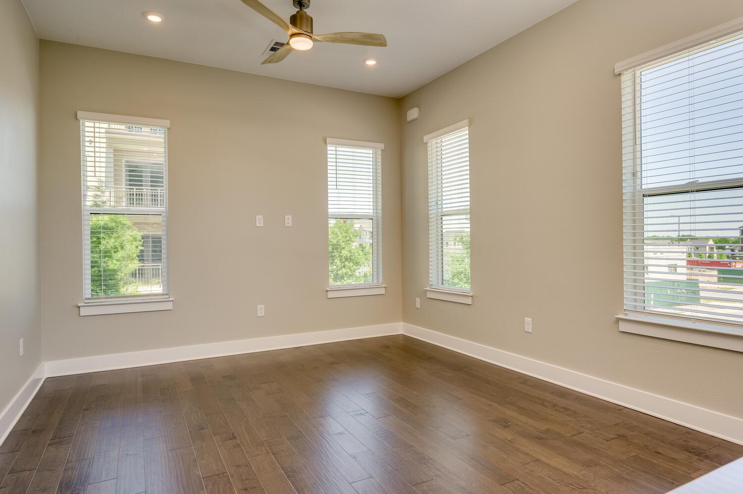 4325 Jackson Ave #2105 Property Photo 23