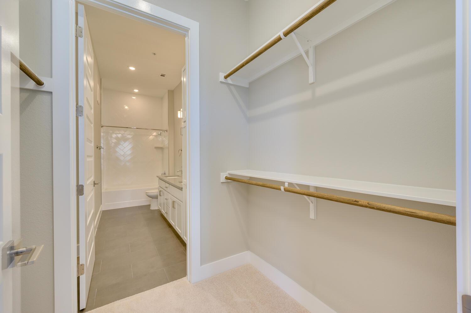 4325 Jackson Ave #2105 Property Photo 29