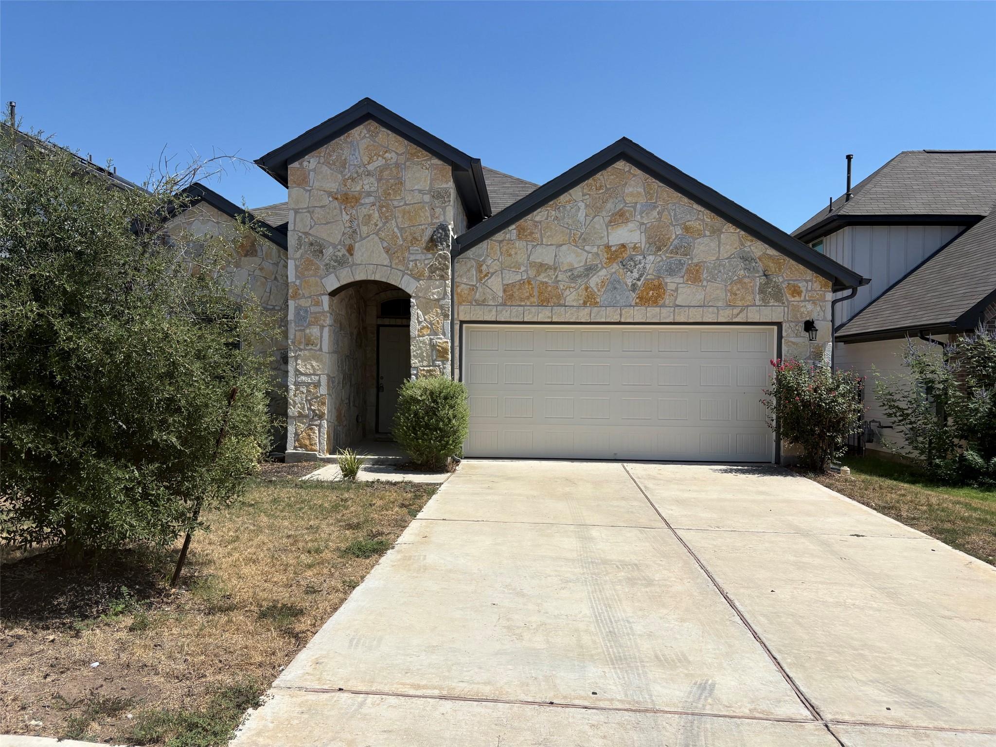 185 Munk Ln Property Photo 1