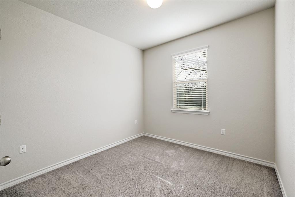 11734 Saddle Rock Dr Property Photo 21