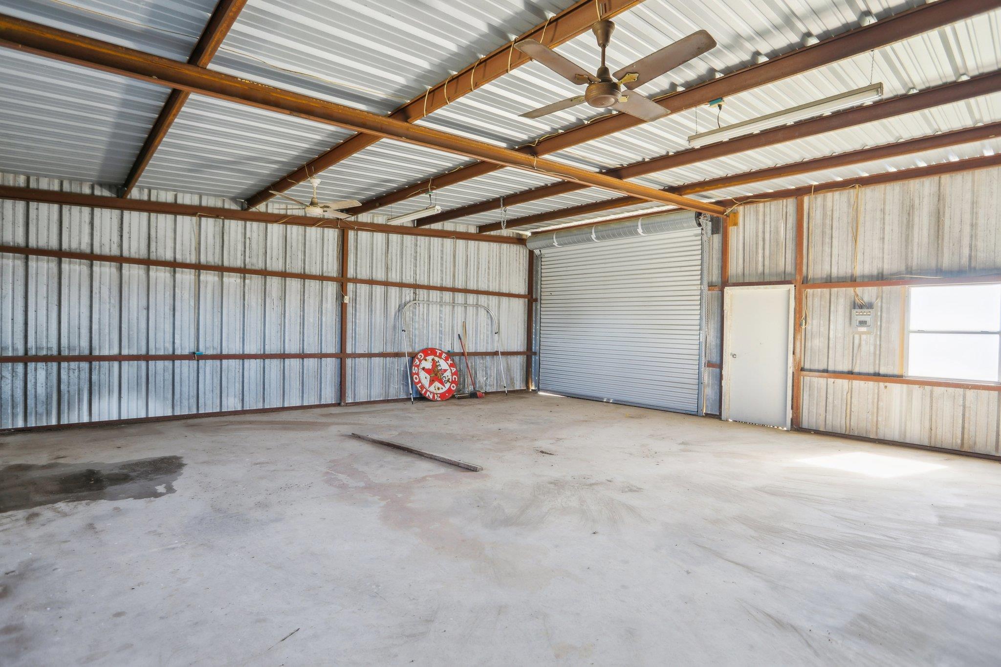 600 Private Road 926 Rd Property Photo 18