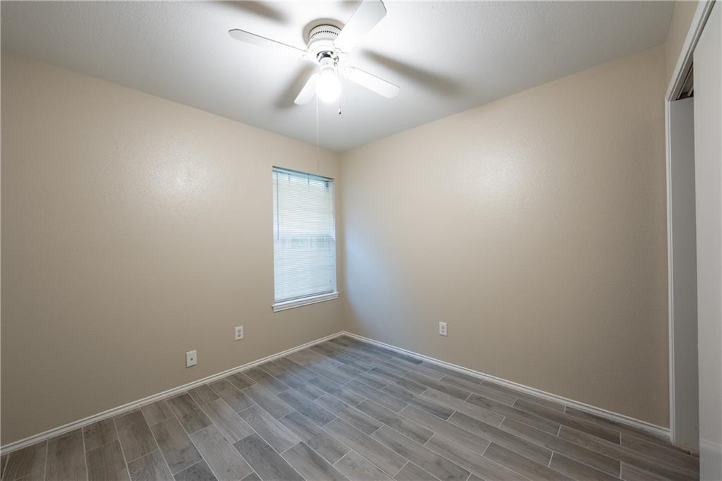 1607 Greening Way Property Photo 16