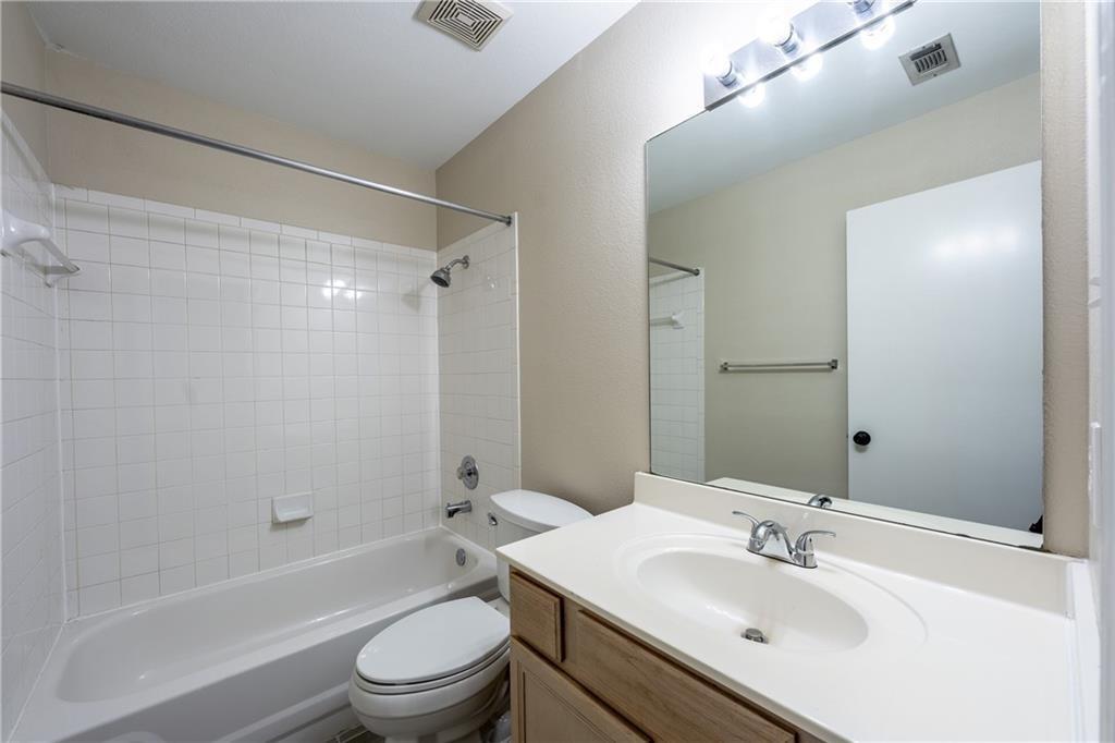 1607 Greening Way Property Photo 20