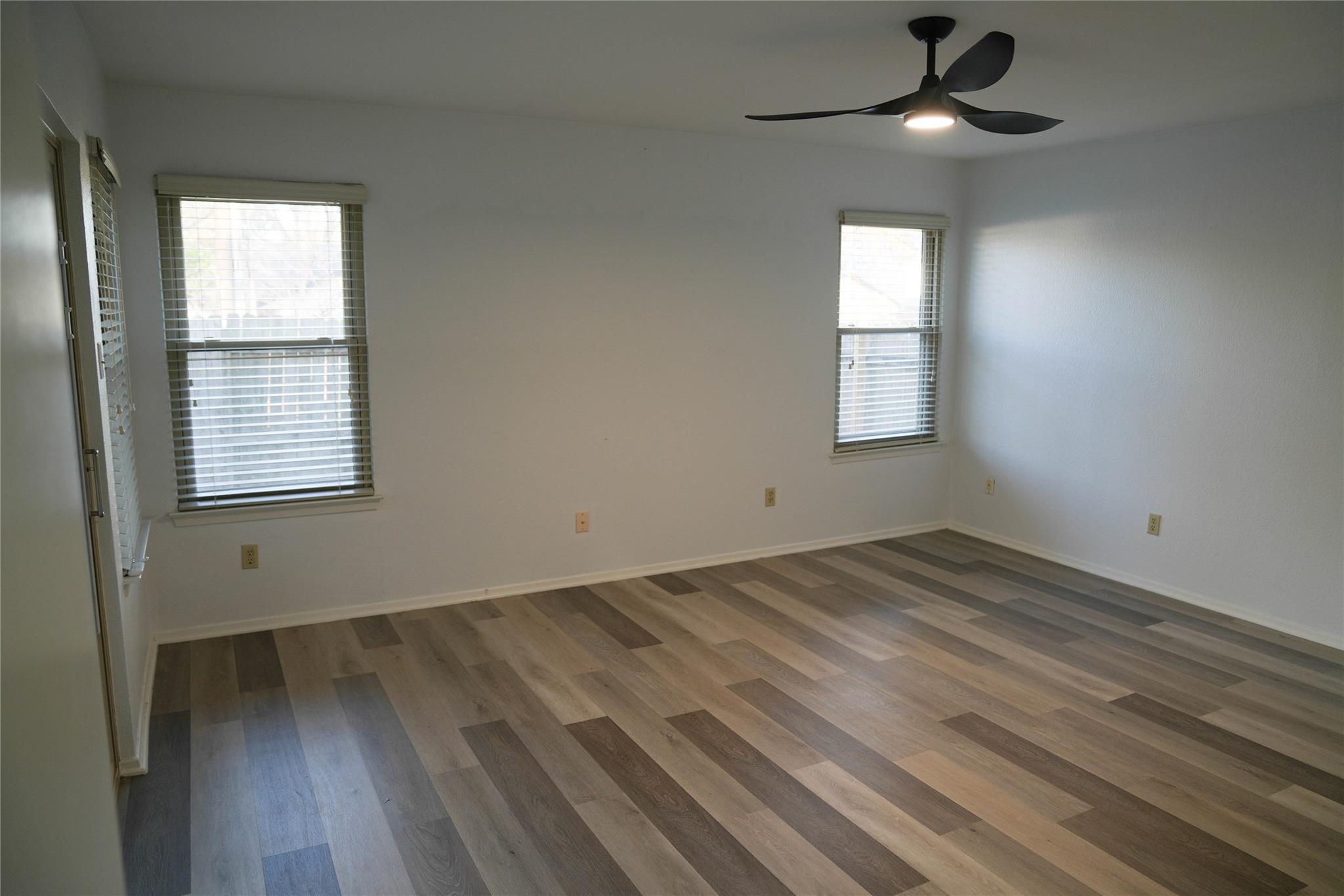 13123 Mill Stone Dr Property Photo 2