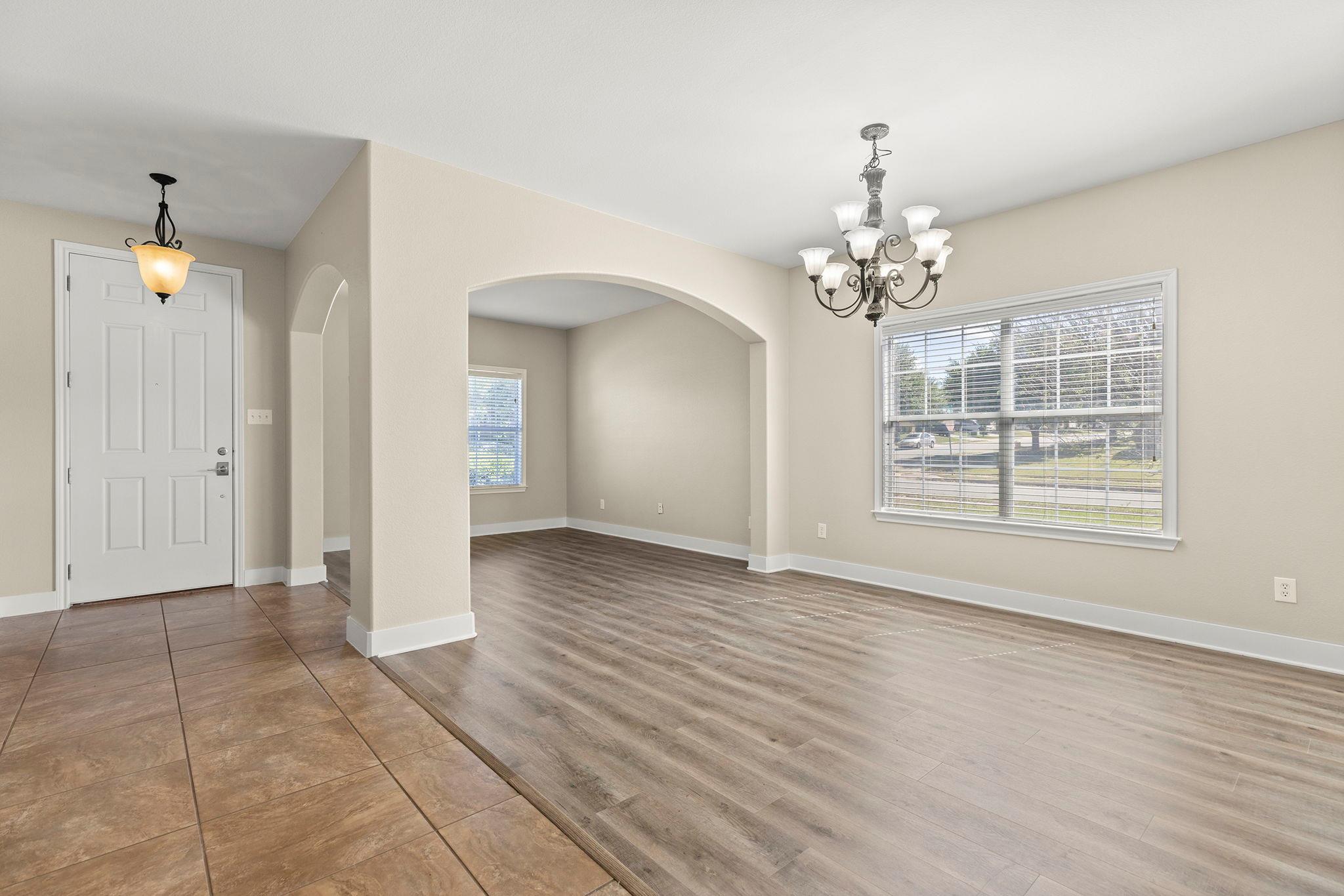 3013 Hawks Swoop Trl Property Photo 12