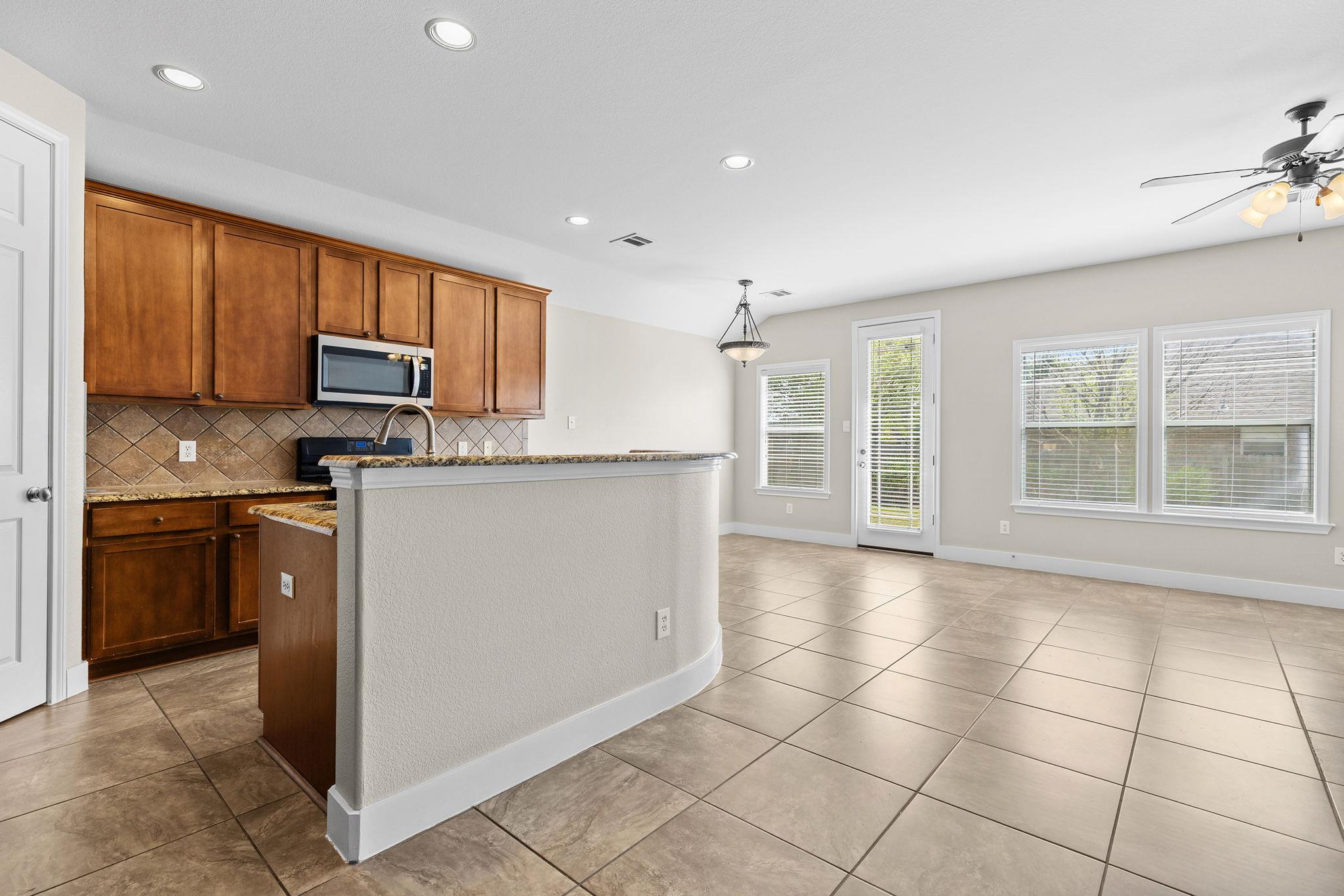 3013 Hawks Swoop Trl Property Photo 16