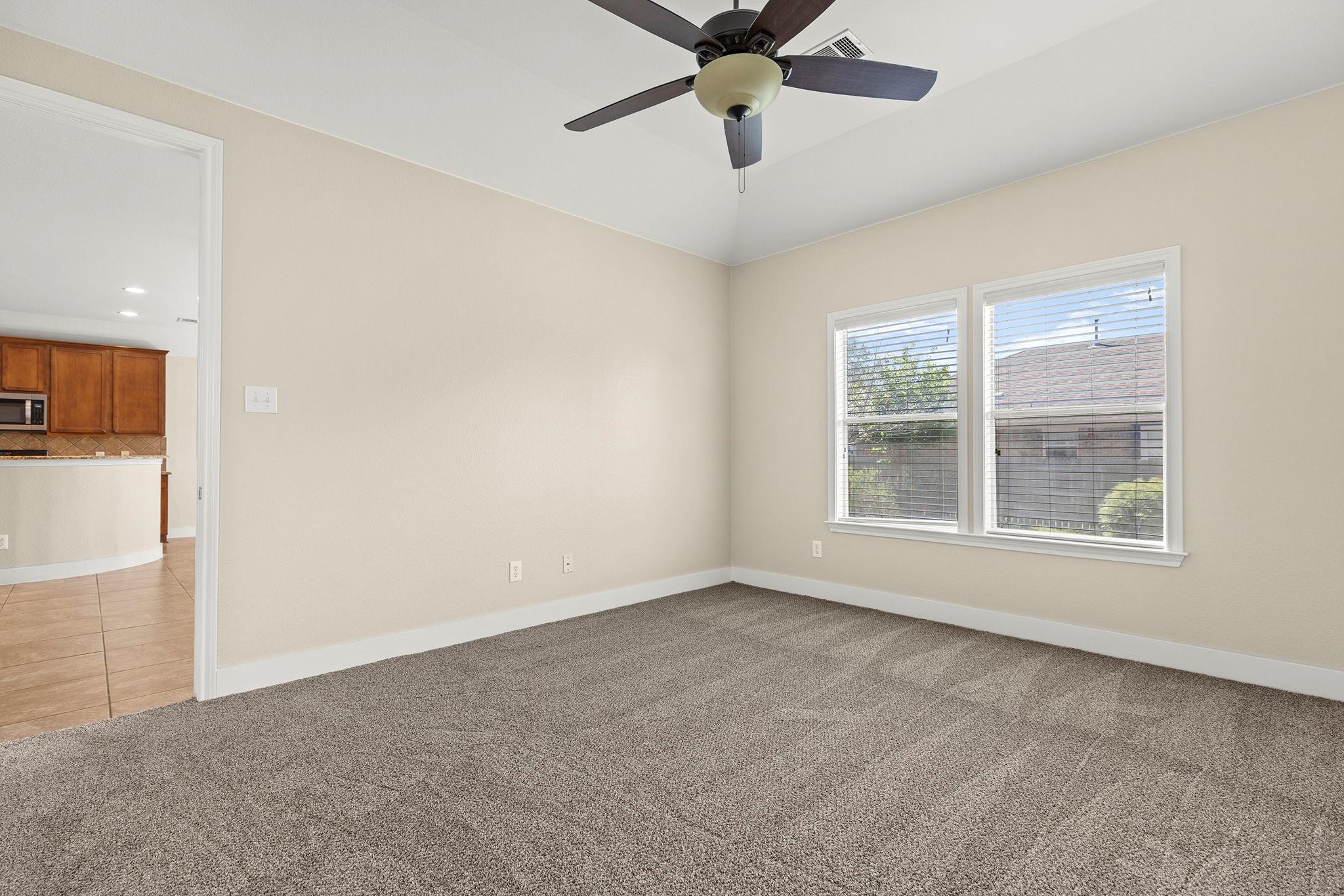 3013 Hawks Swoop Trl Property Photo 24